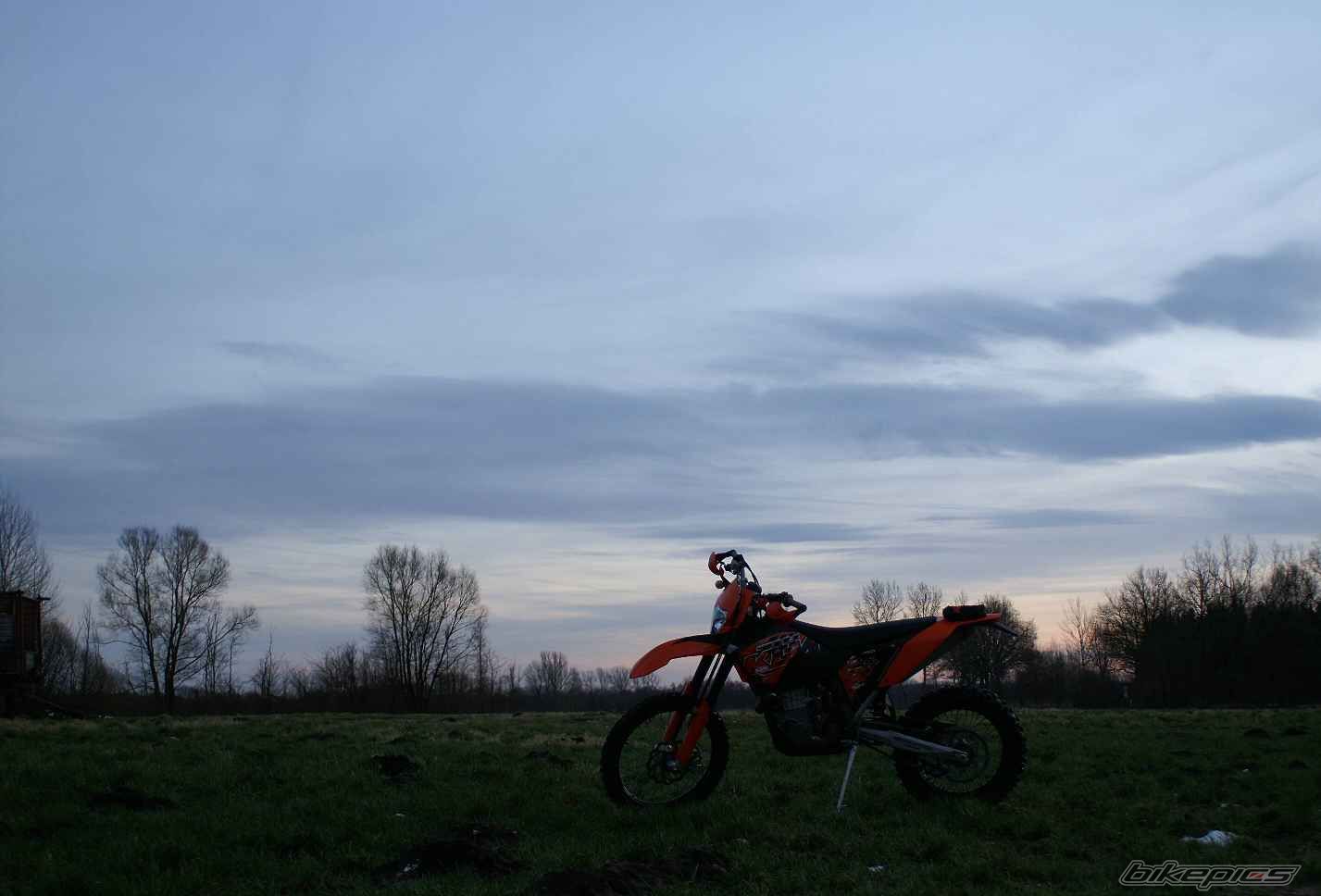 Photo 1171863