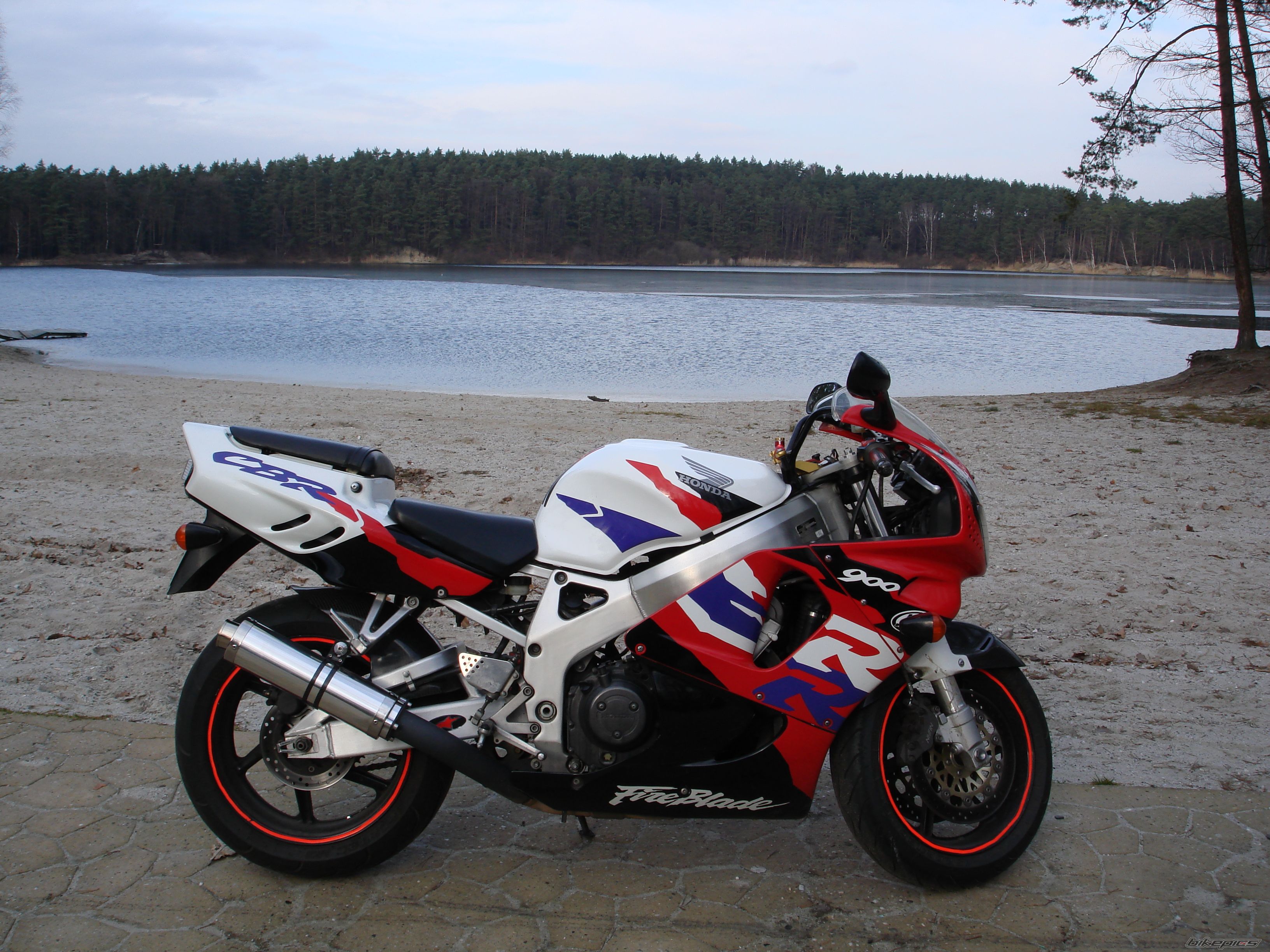 Photo 1174092