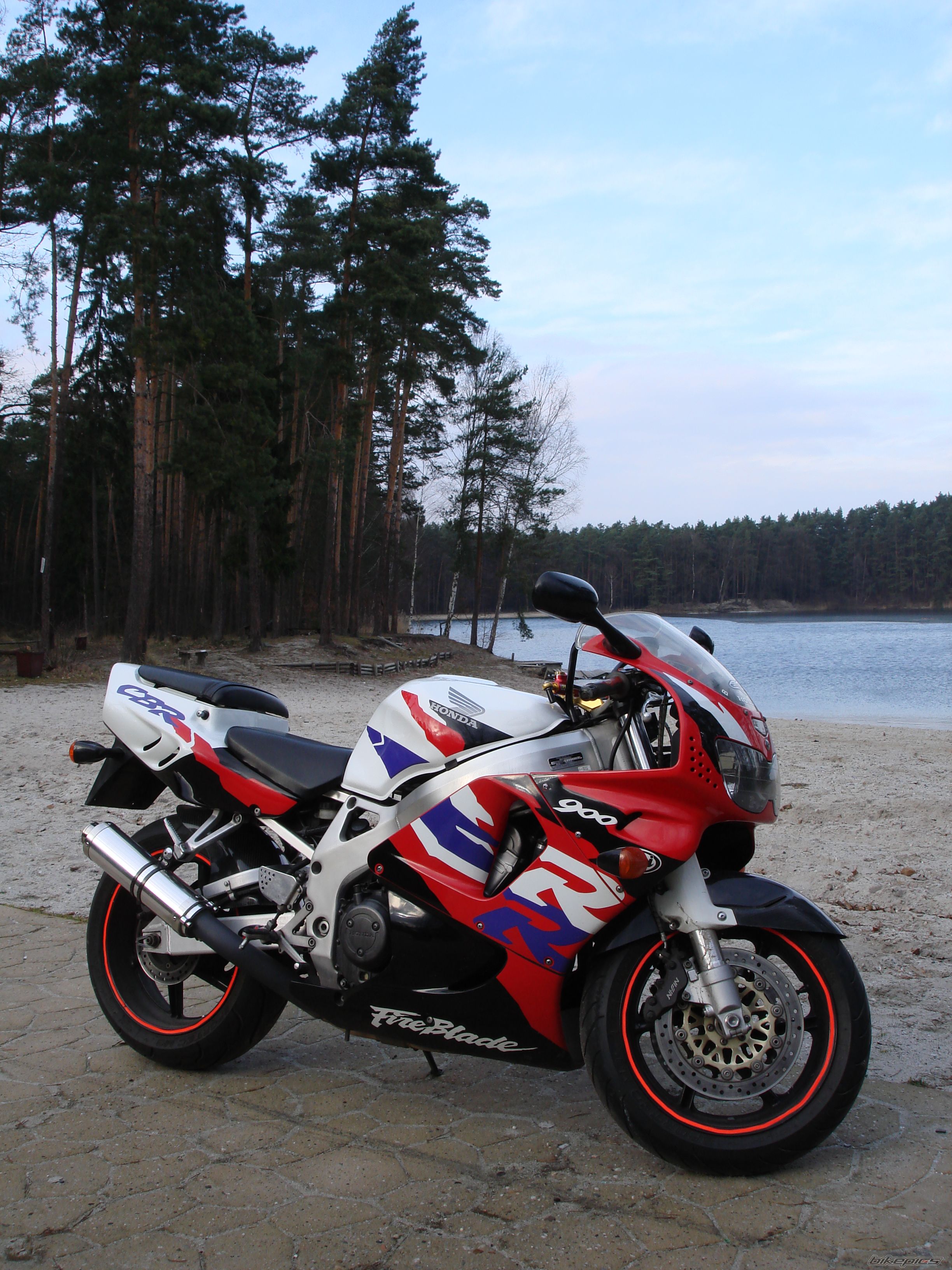 Photo 1174099