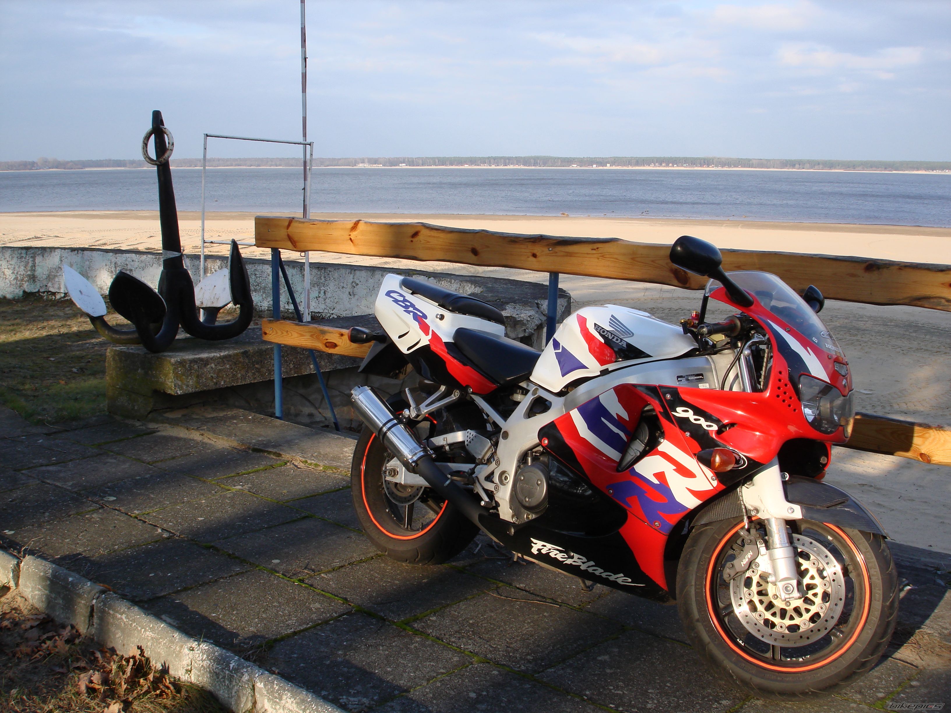Photo 1174105