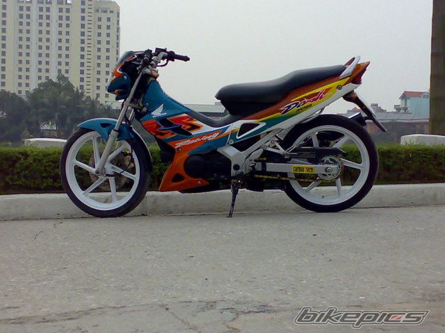Photo 1175741