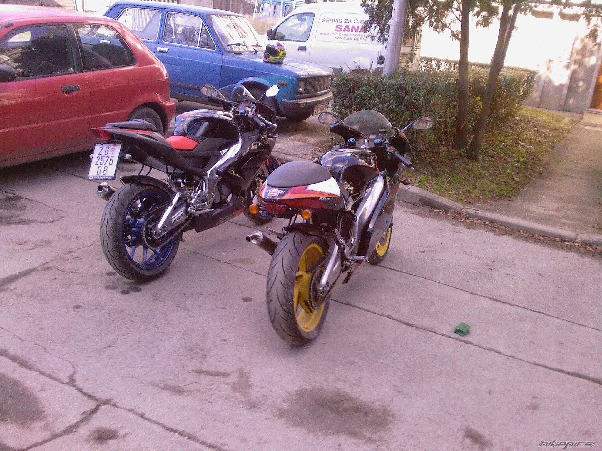 Photo 1176945