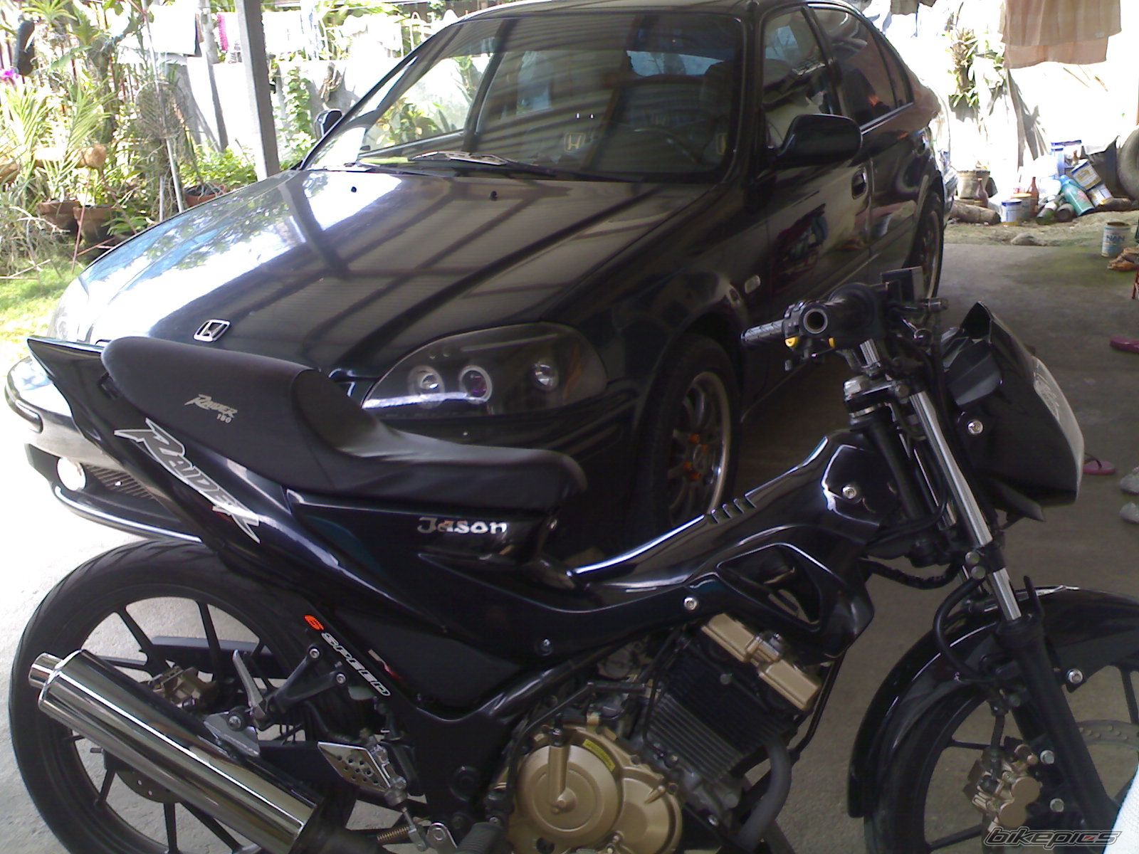 Photo 1178042