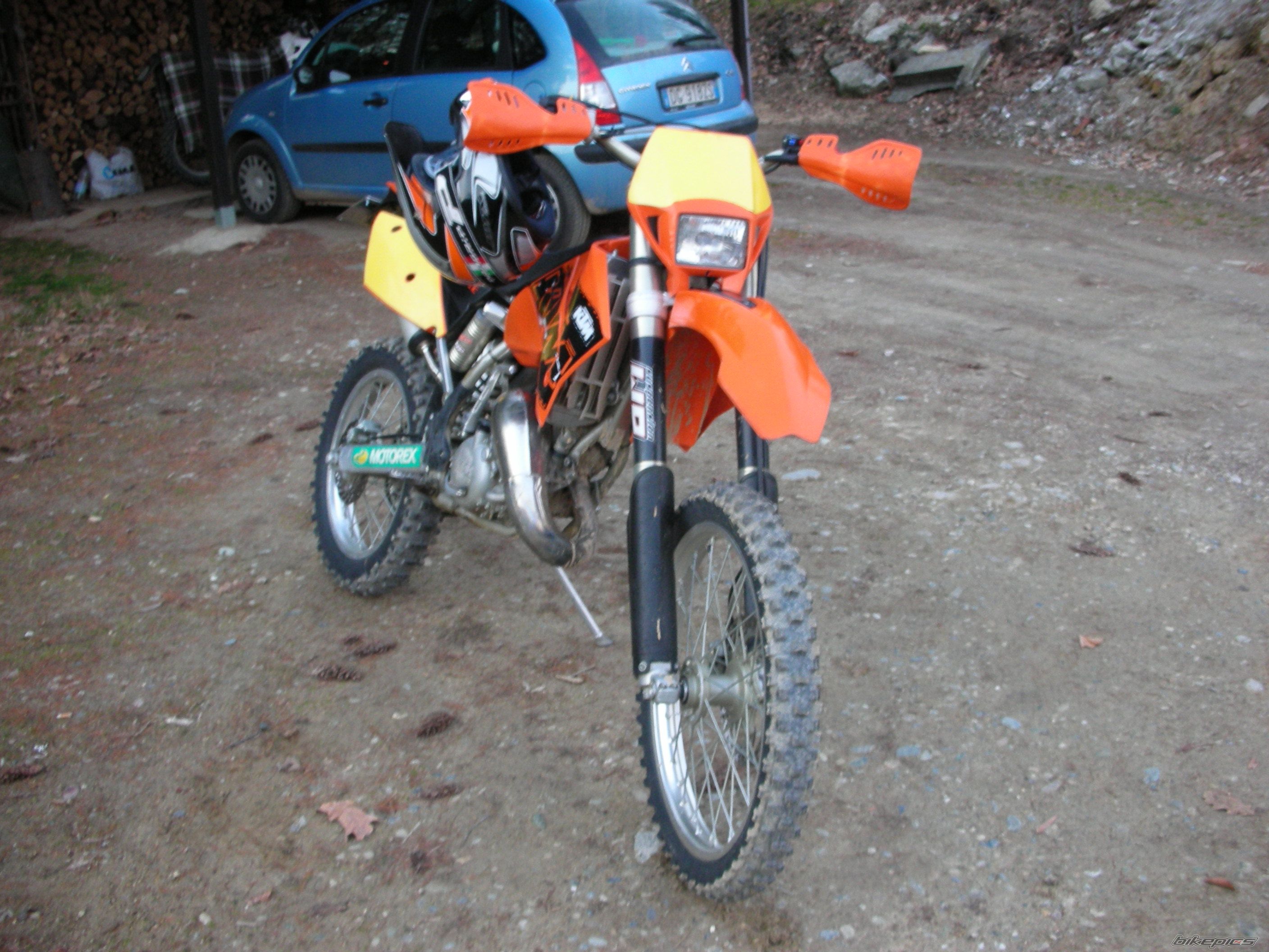 Photo 1178285