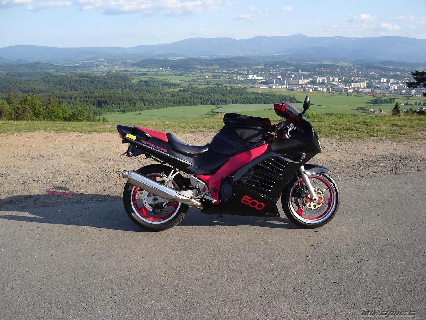 Photo 1178379