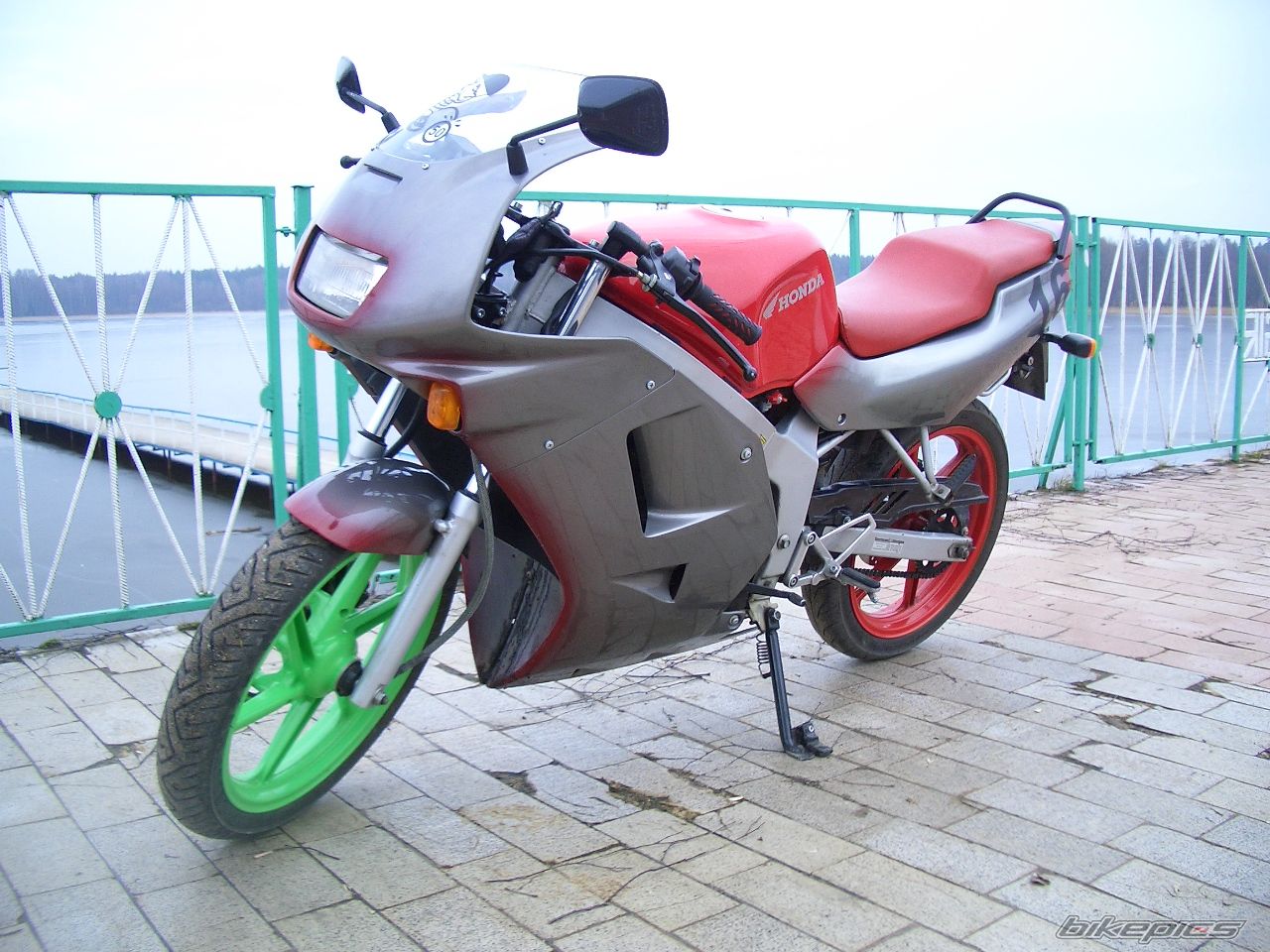 Photo 1180320