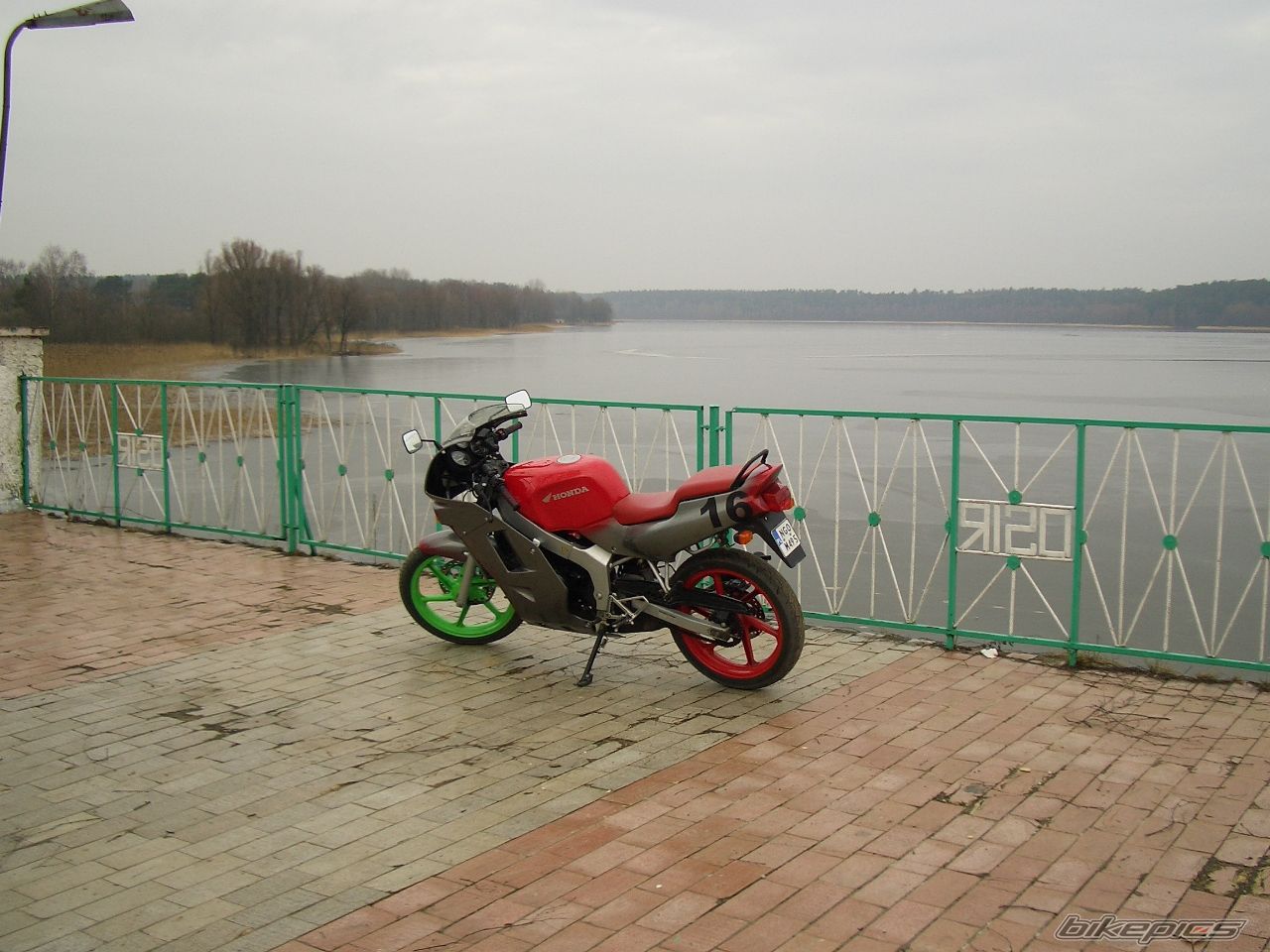 Photo 1180324
