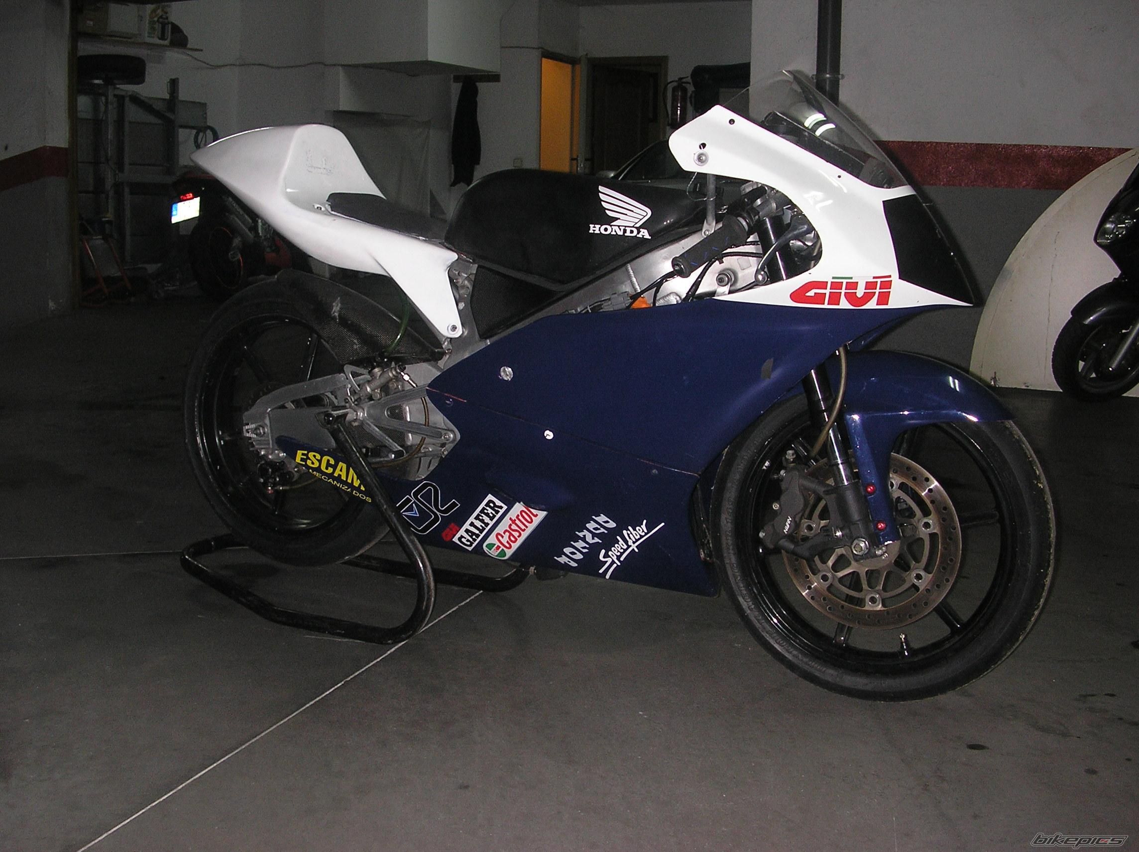 Photo 1182416