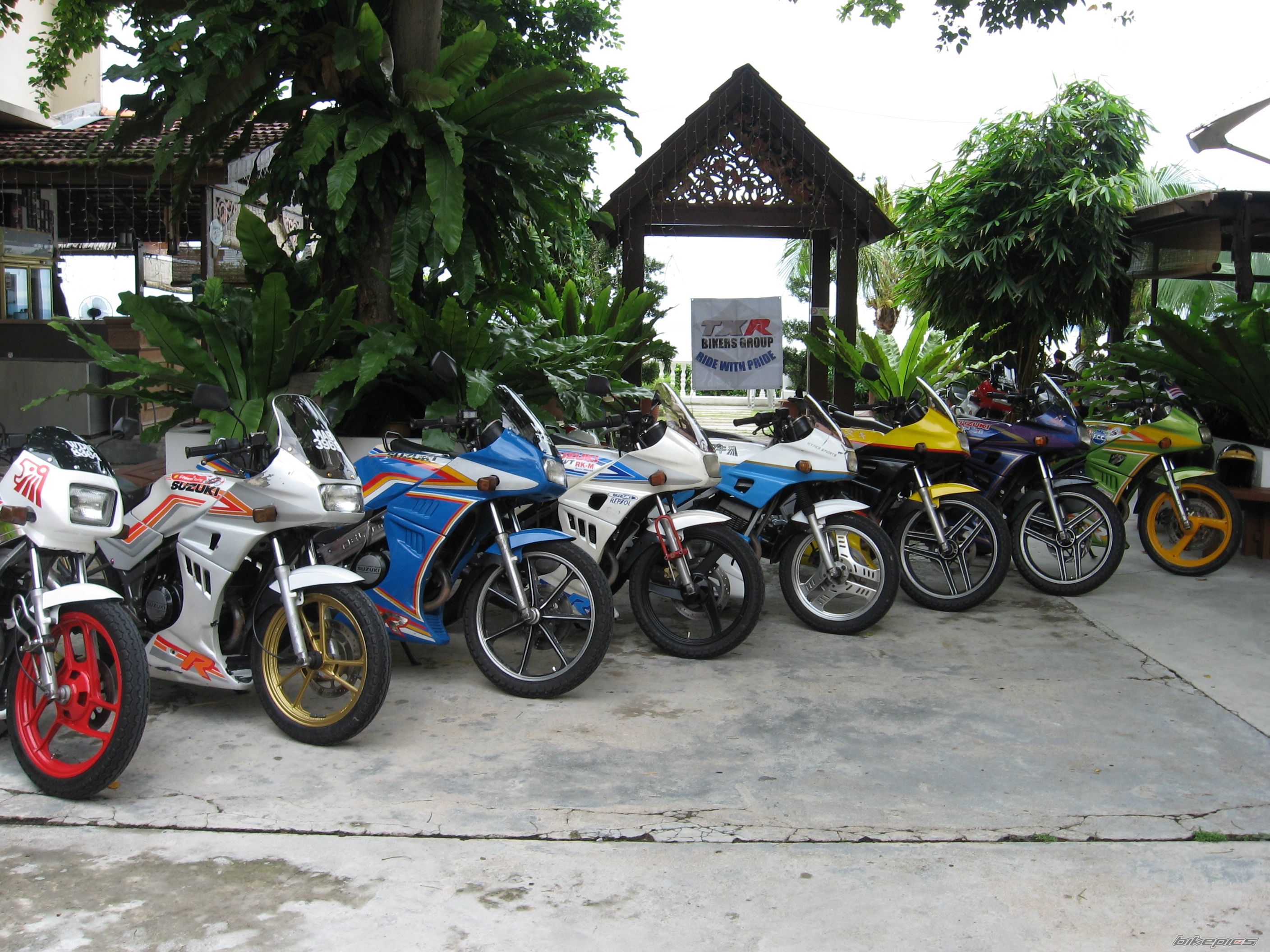 Photo 1183638