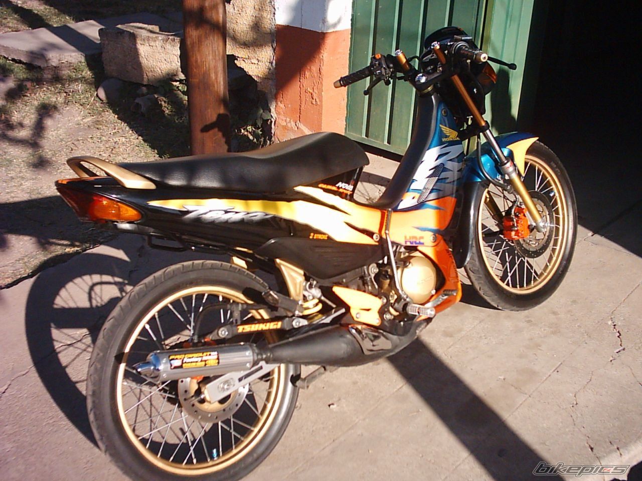 Photo 1184208