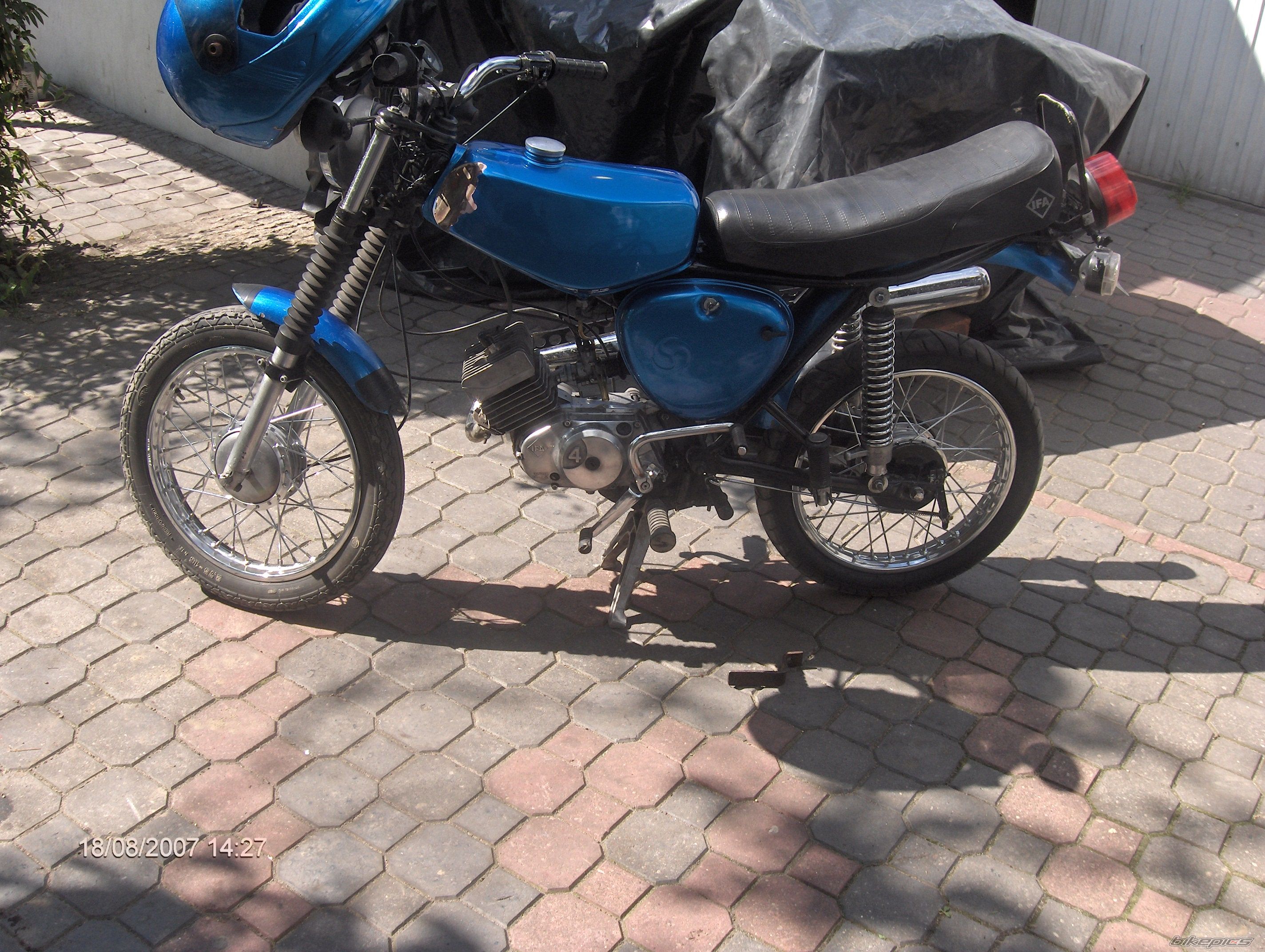 Photo 1185698