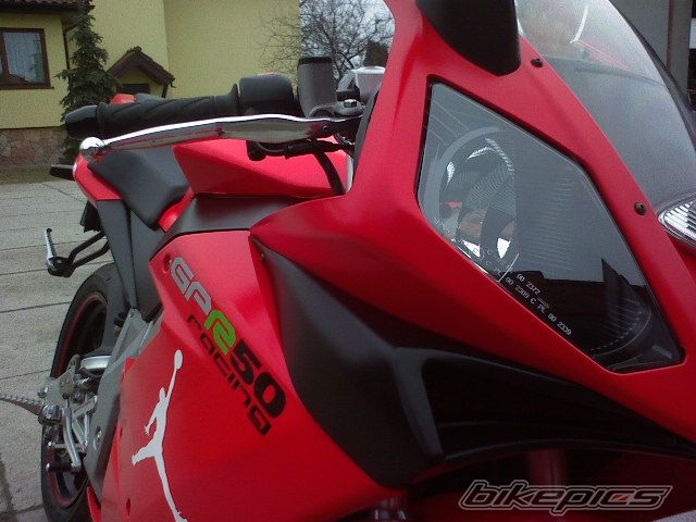 Photo 1191107
