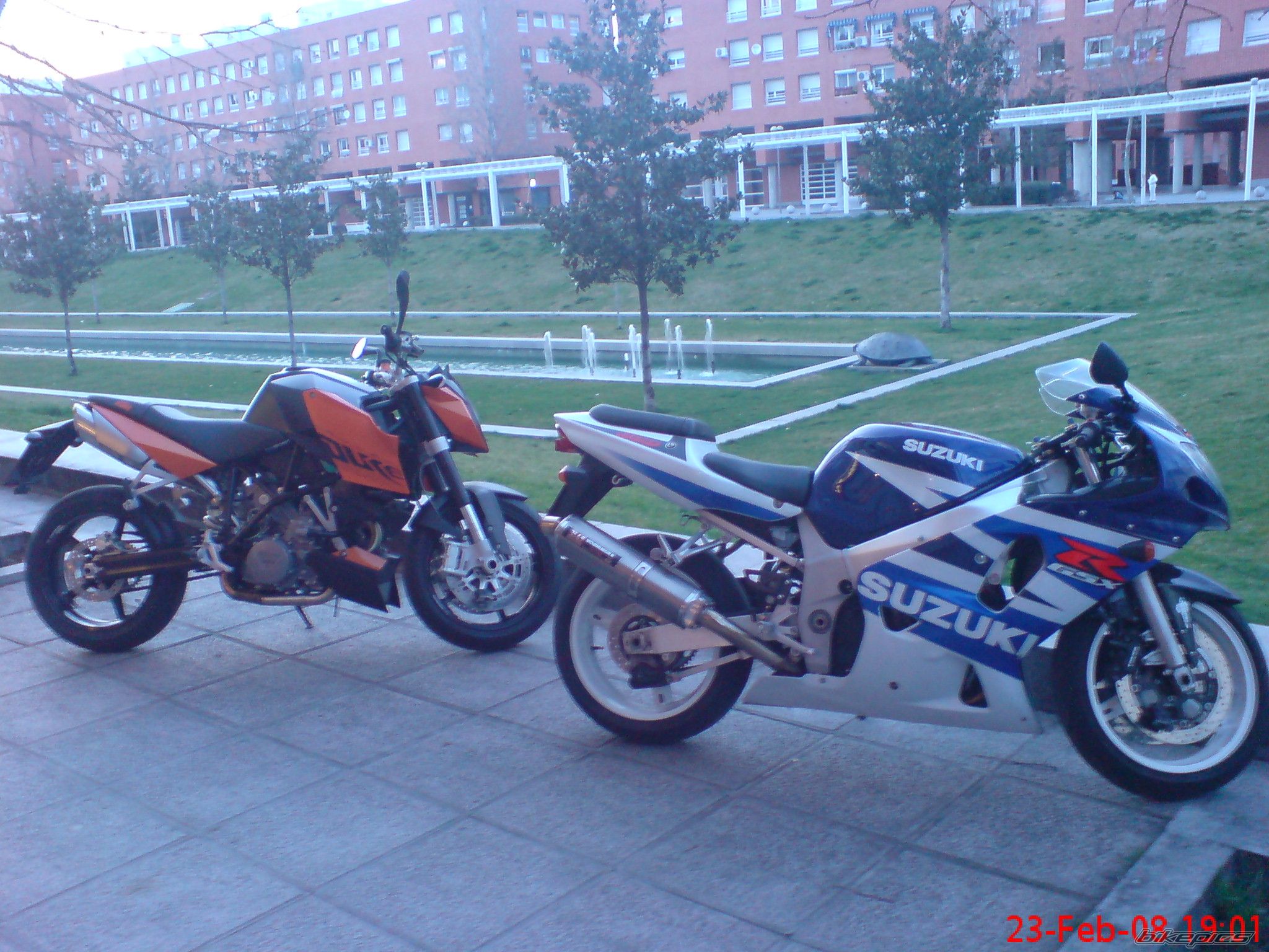 Photo 1194147