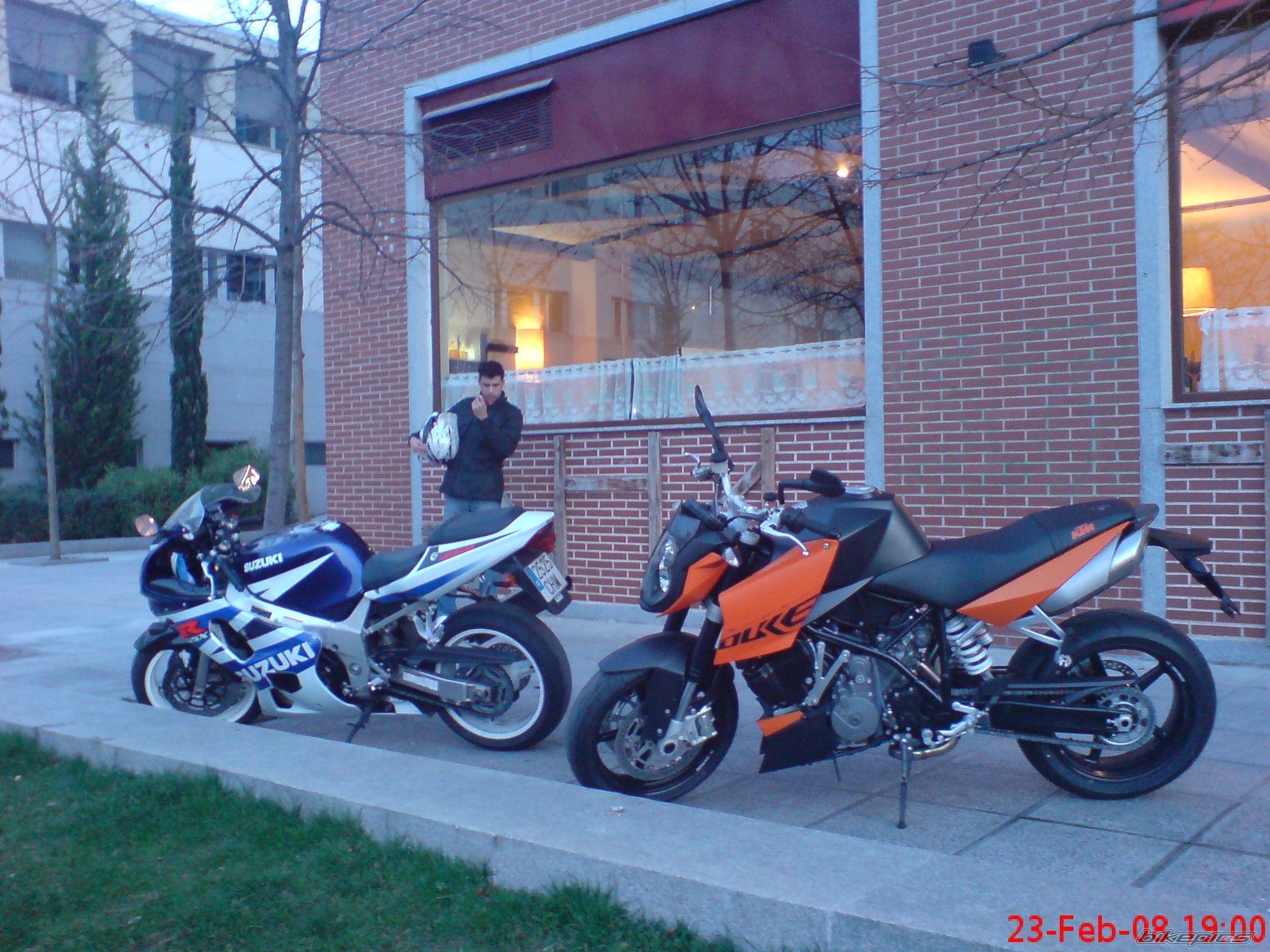 Photo 1194152