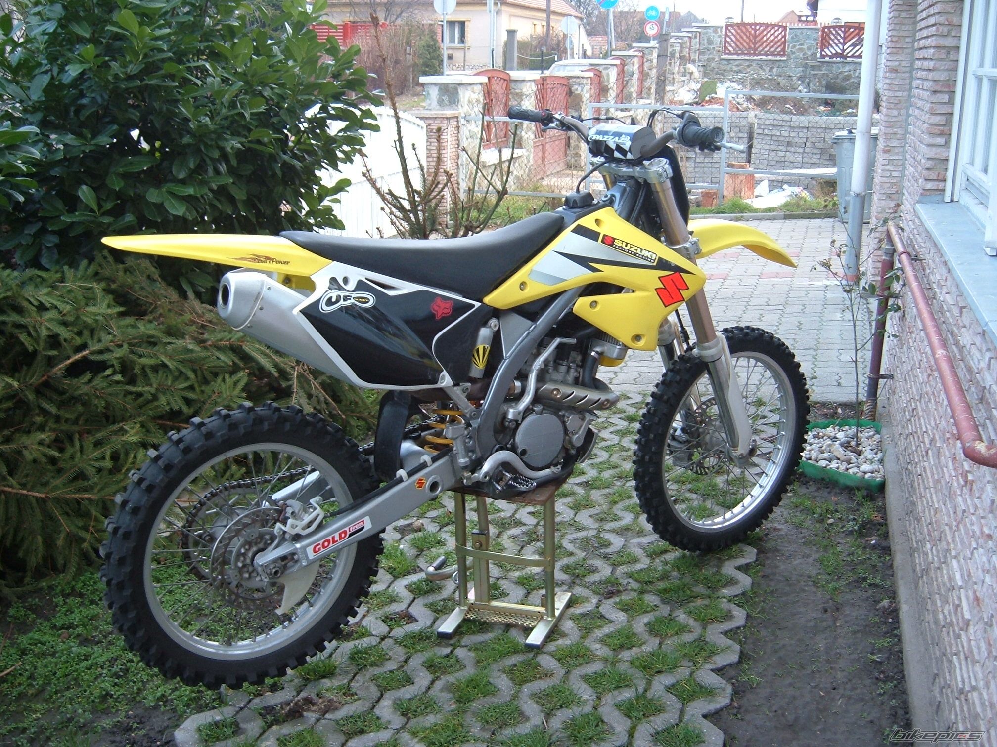 Photo 1194198