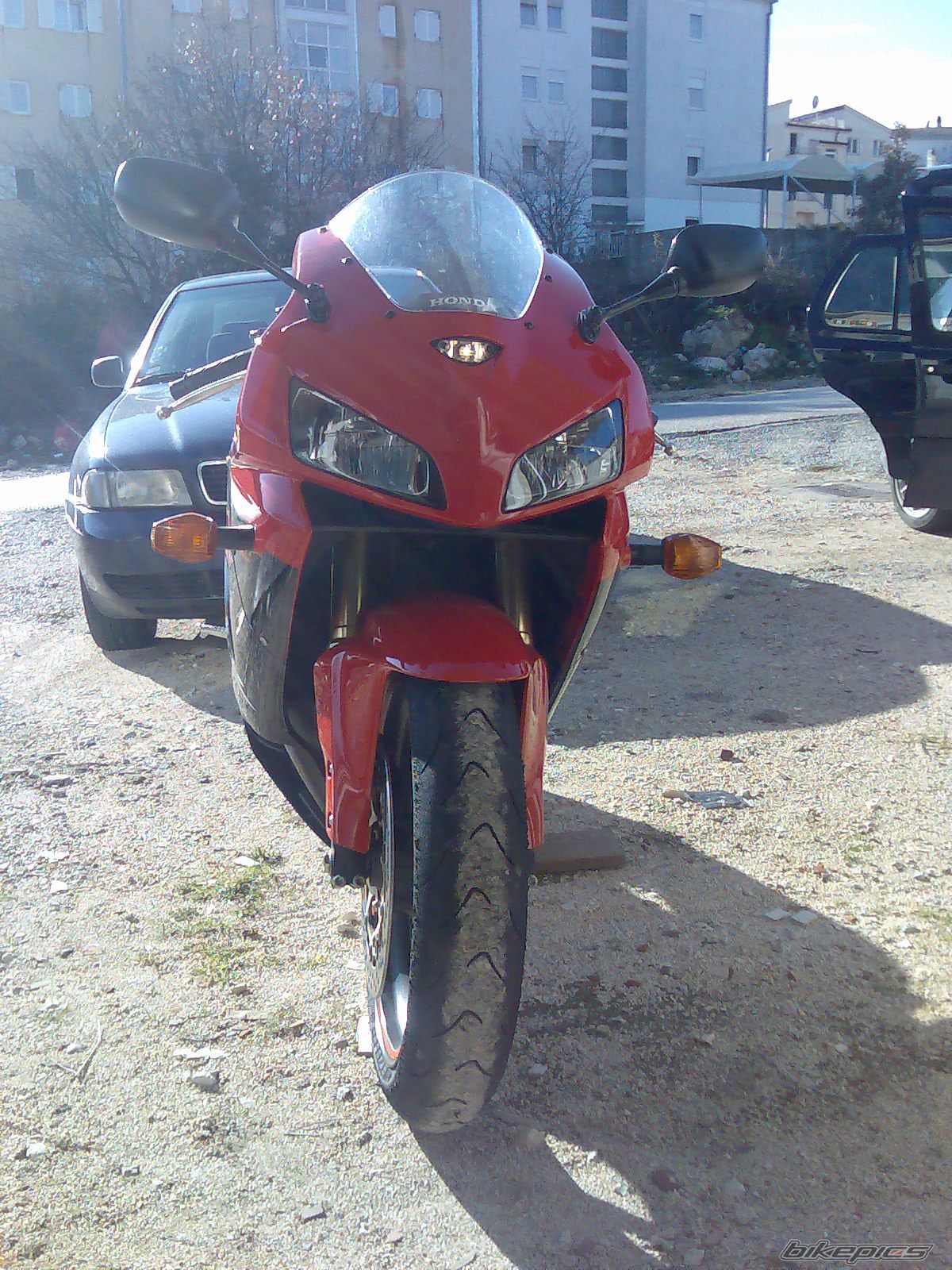 Photo 1198045