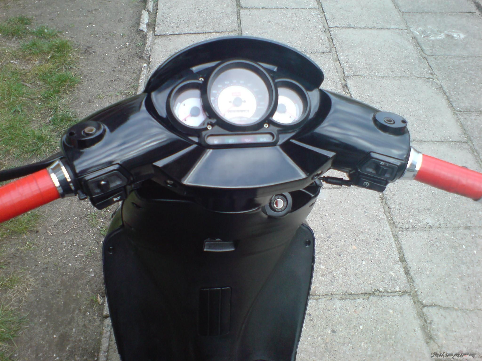 Photo 1198736