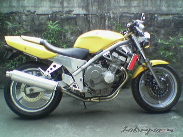 Photo 119877