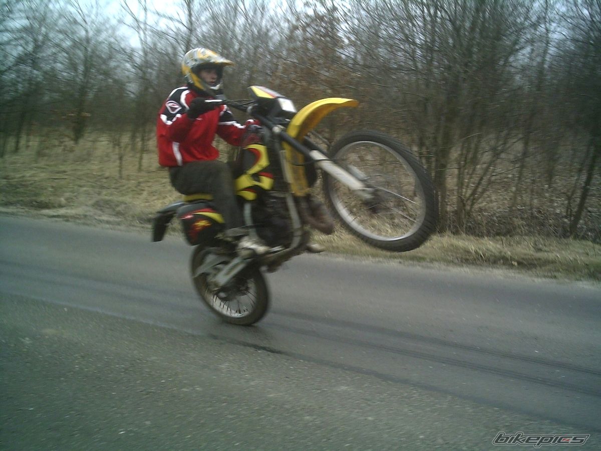Photo 1200035