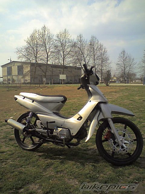 Photo 1201146