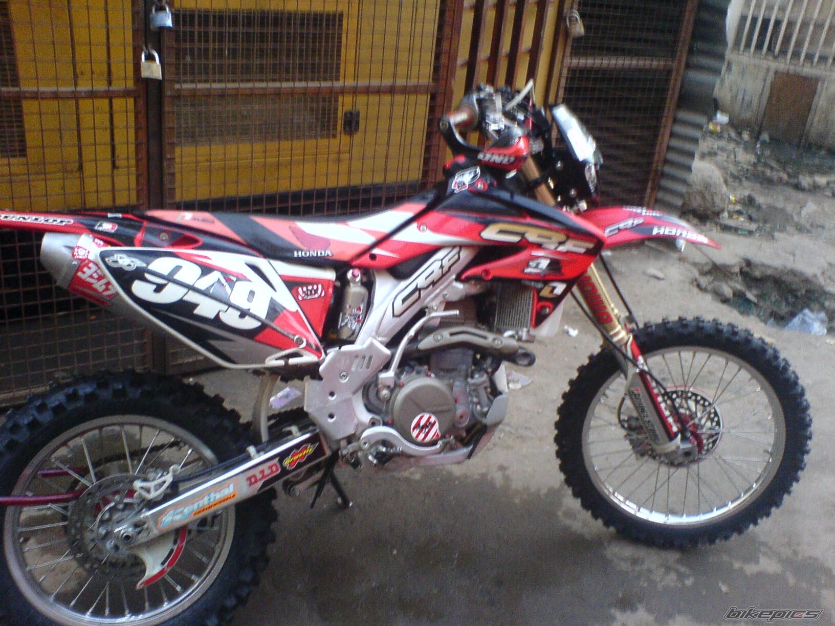 Photo 1201198