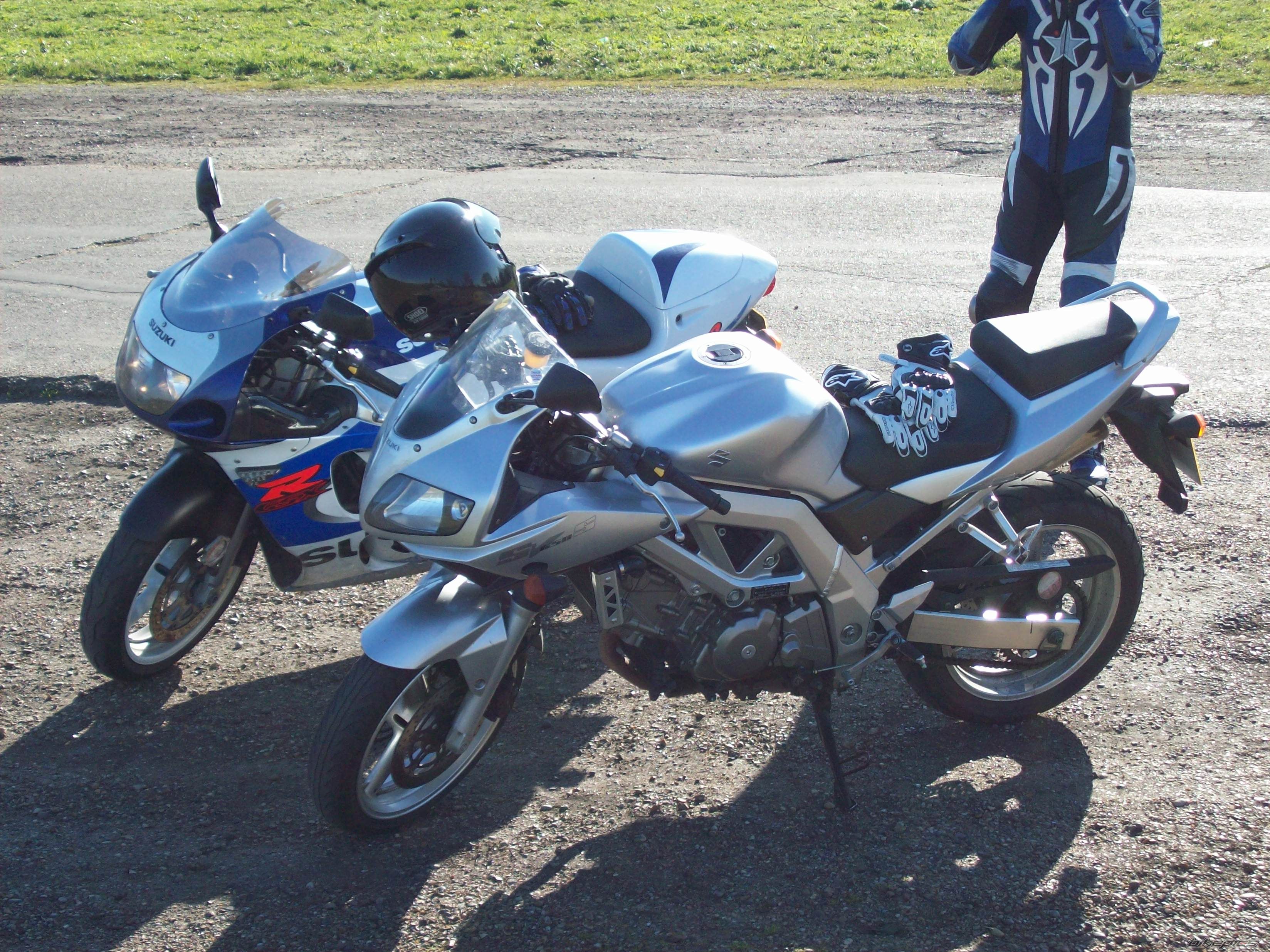 Photo 1201385