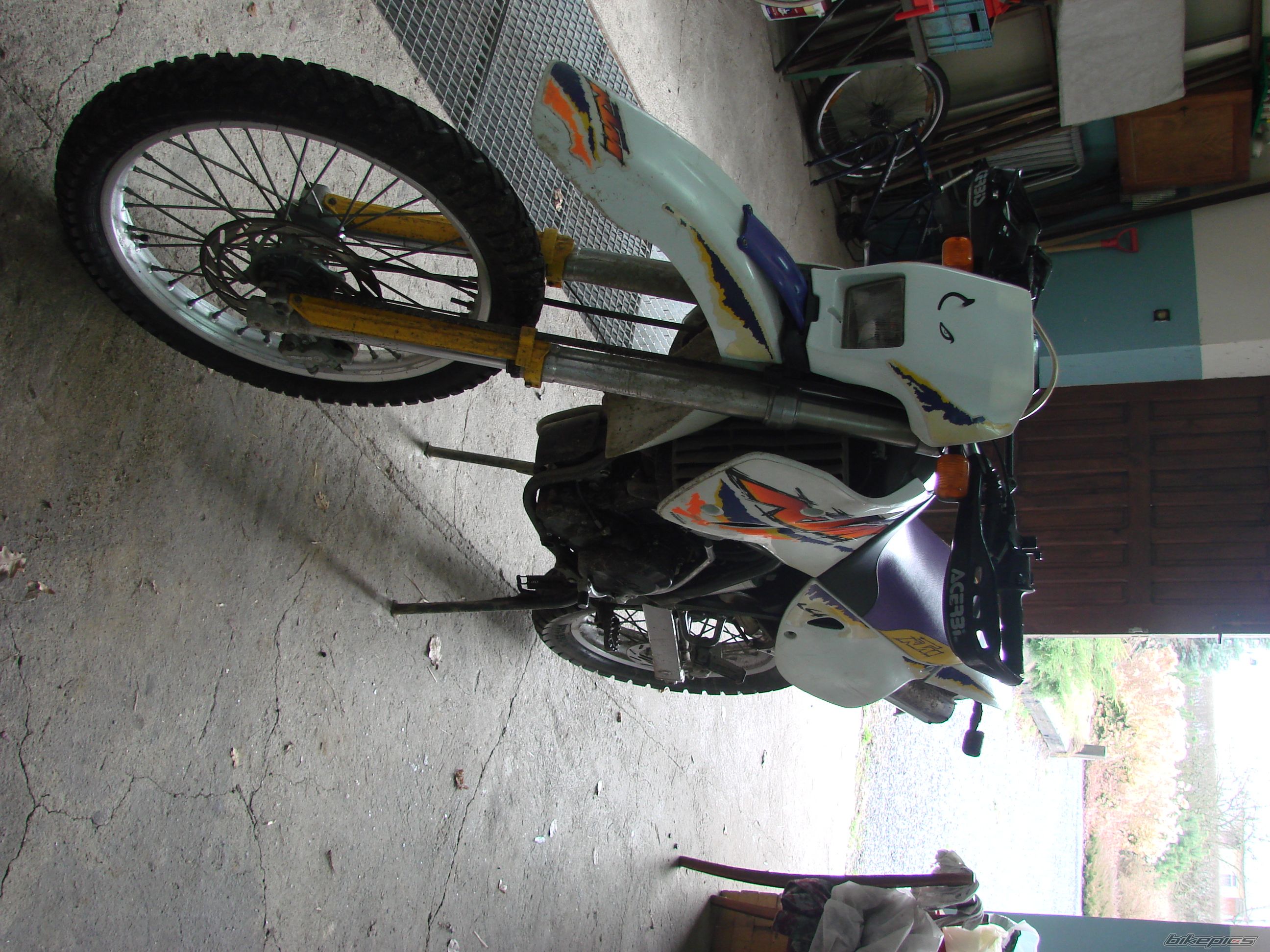 Photo 1203218