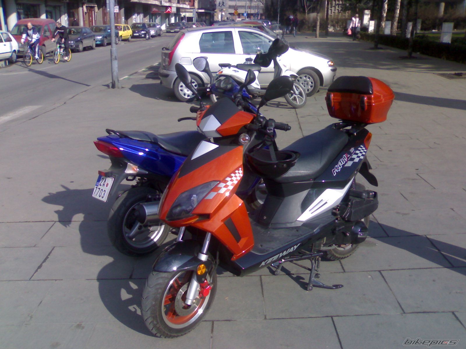 Photo 1204909
