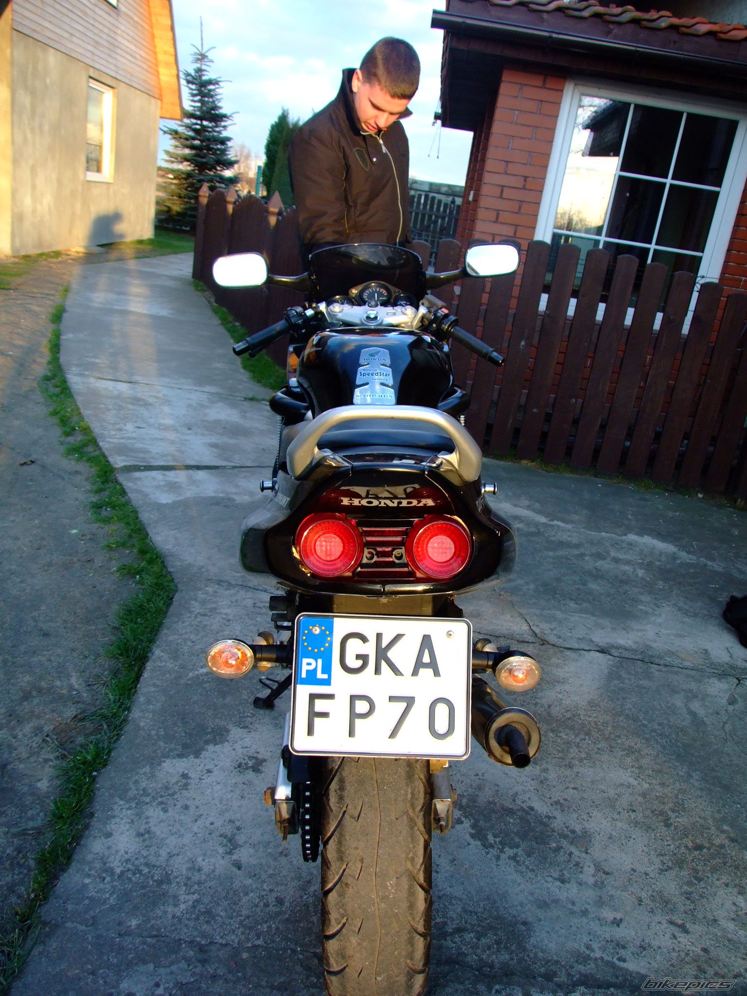 Photo 1205836