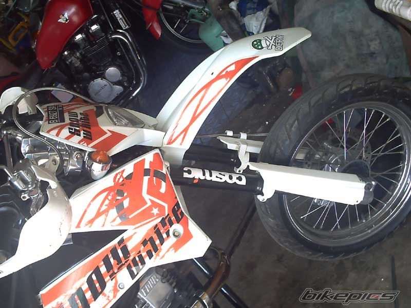 Photo 1206211