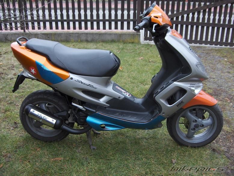 Photo 1206990
