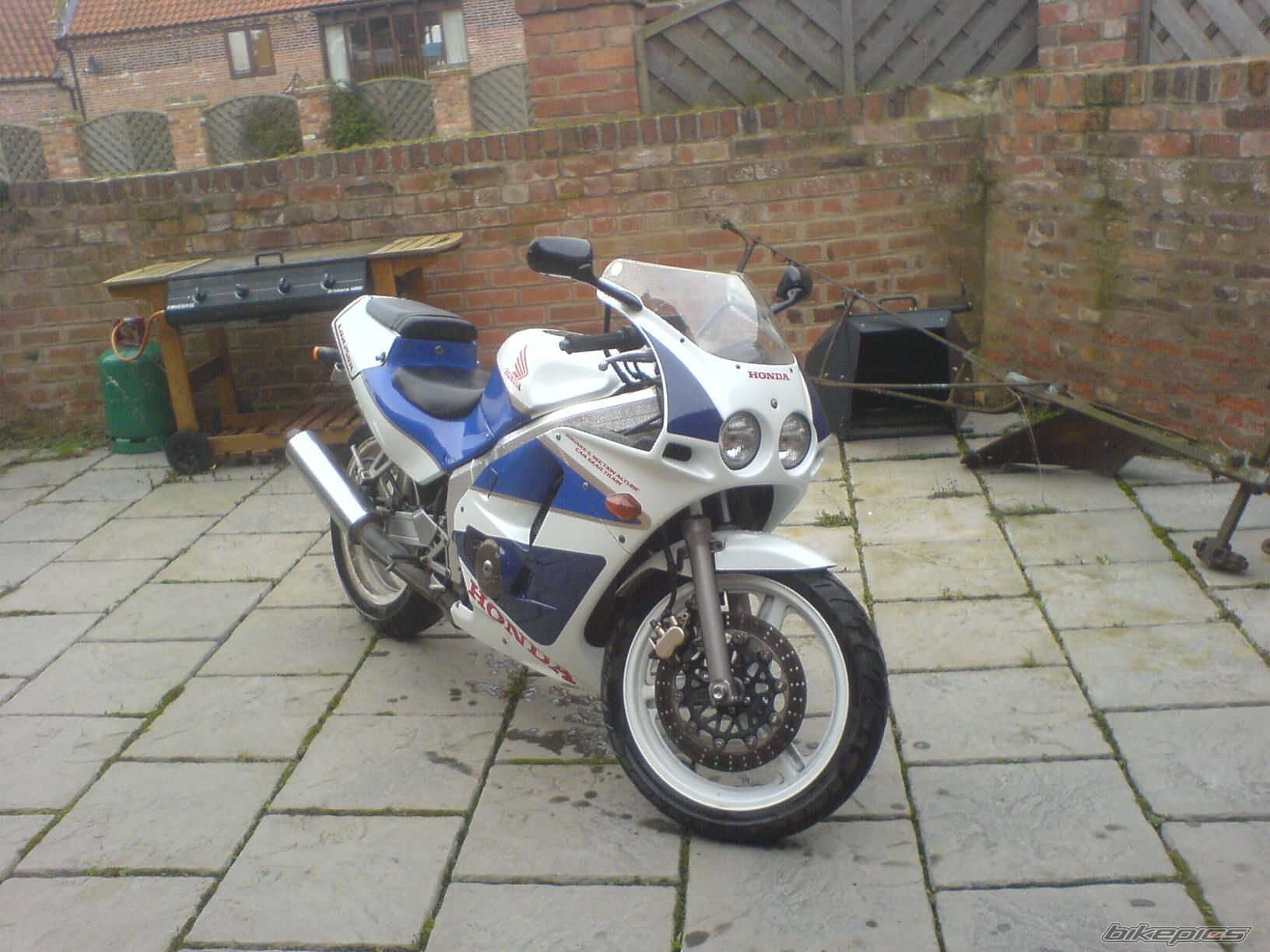 Photo 1208585