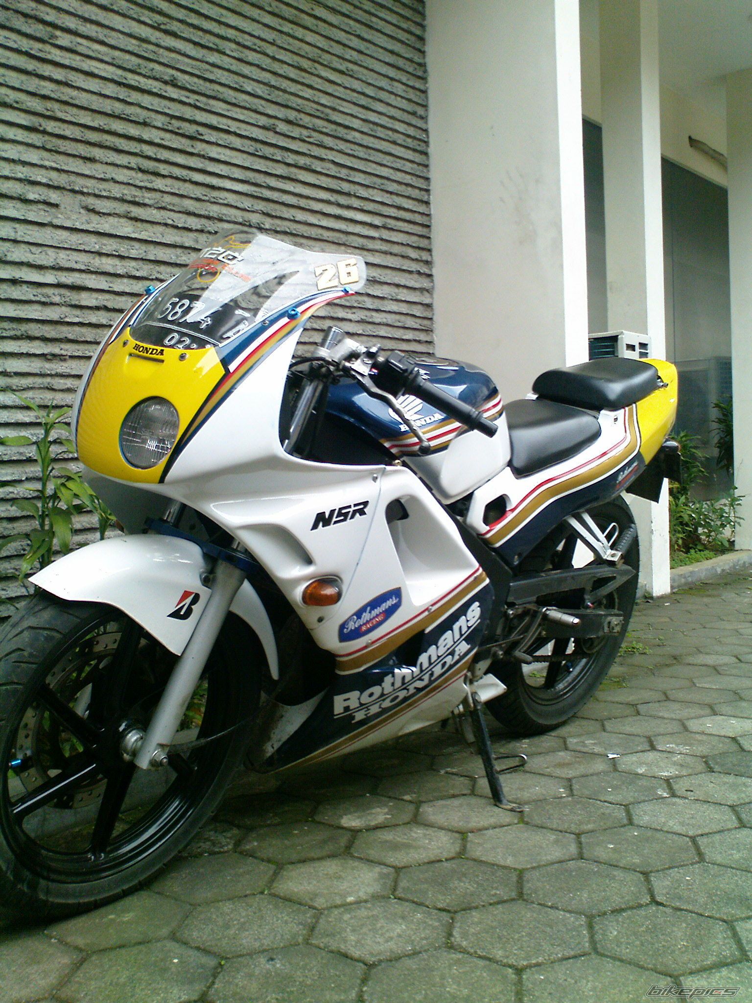 Photo 1209697
