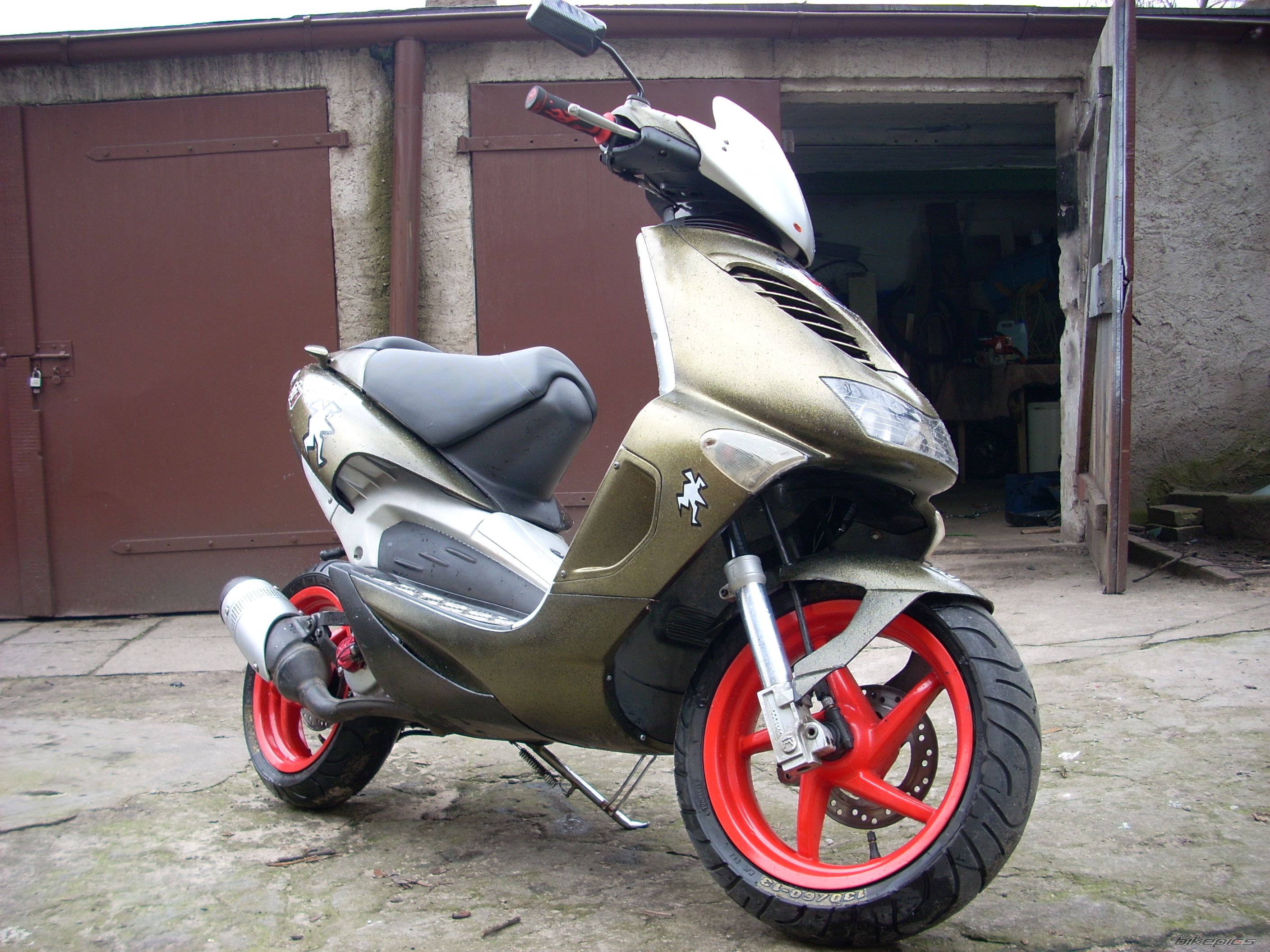 Photo 1209896