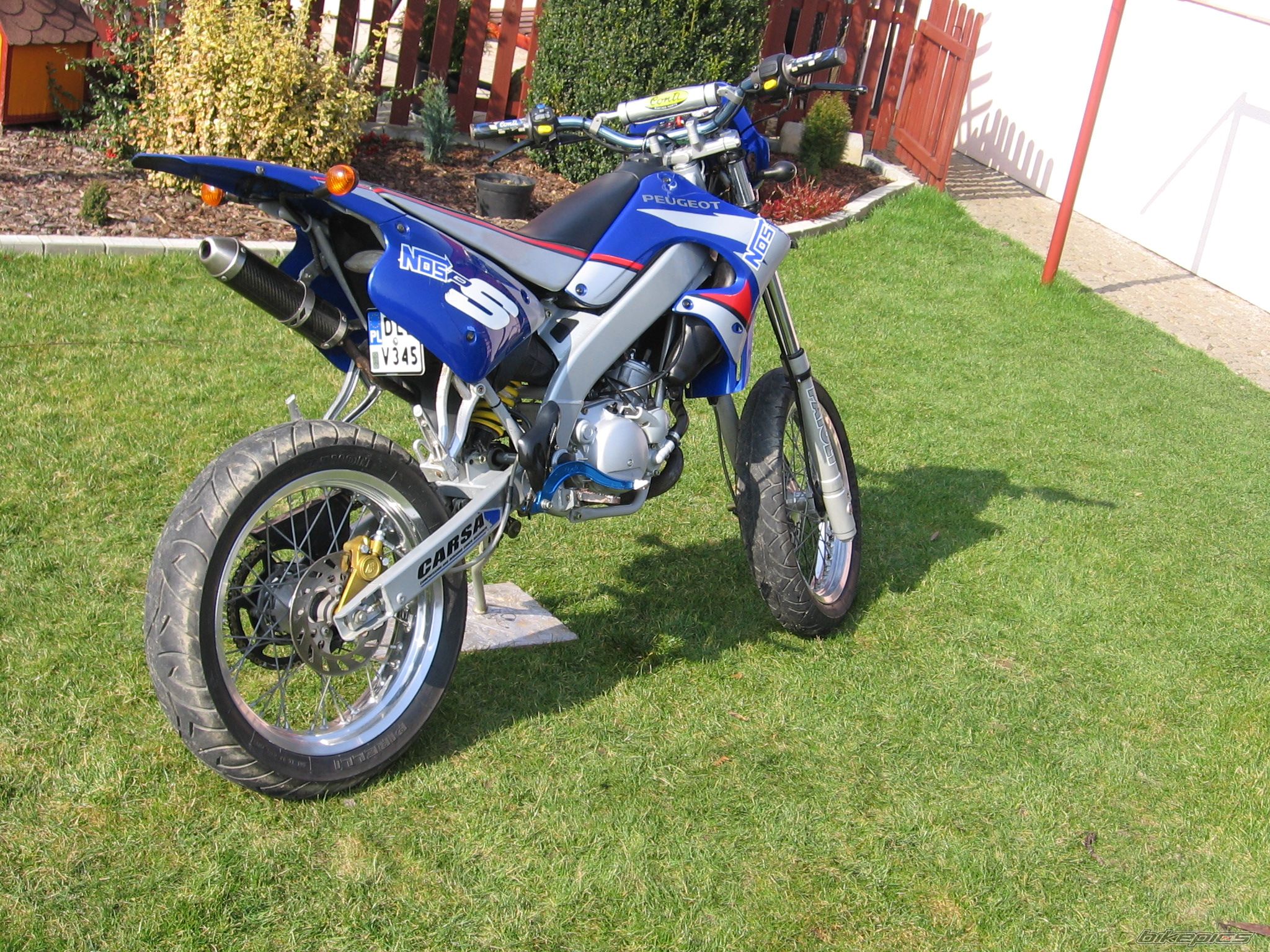 Photo 1210388