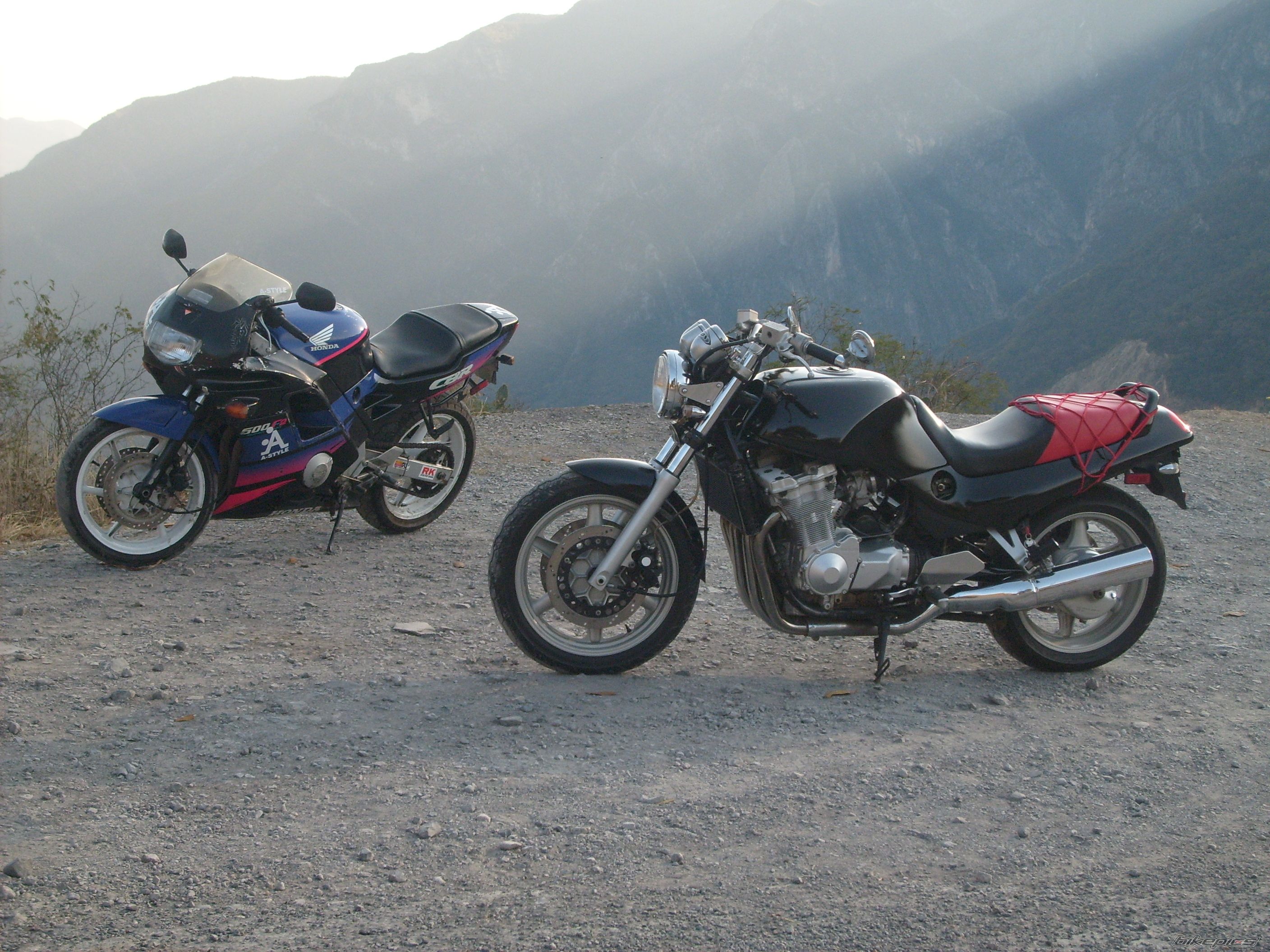 Photo 1210978