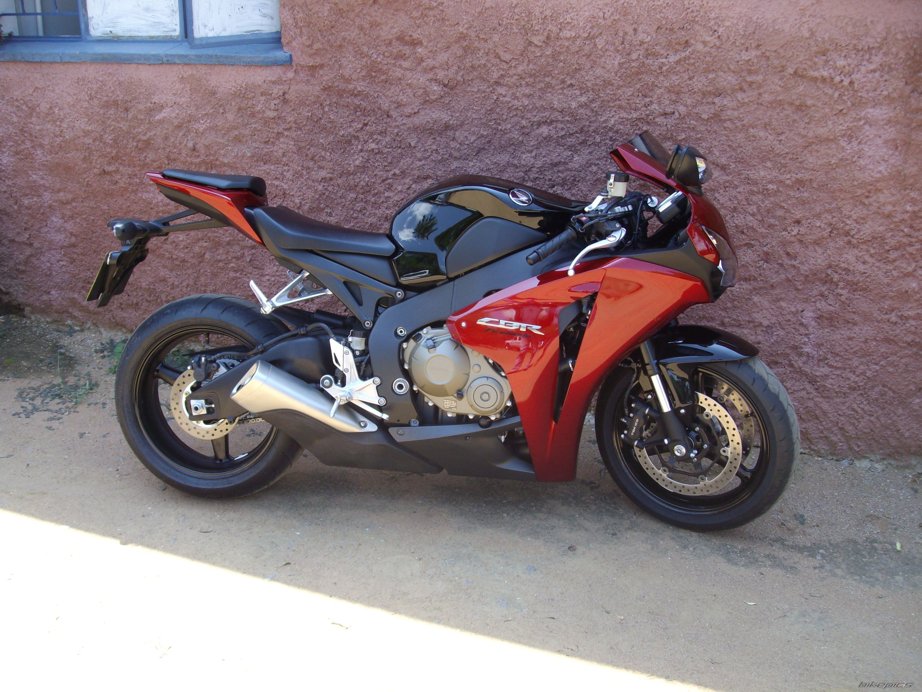 Photo 1211057
