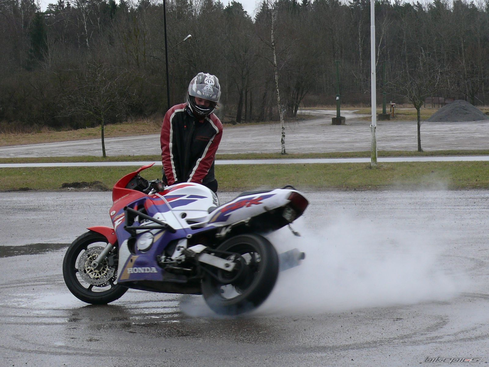 Photo 1211288