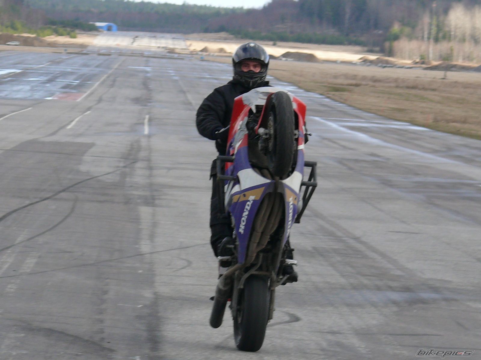 Photo 1211297