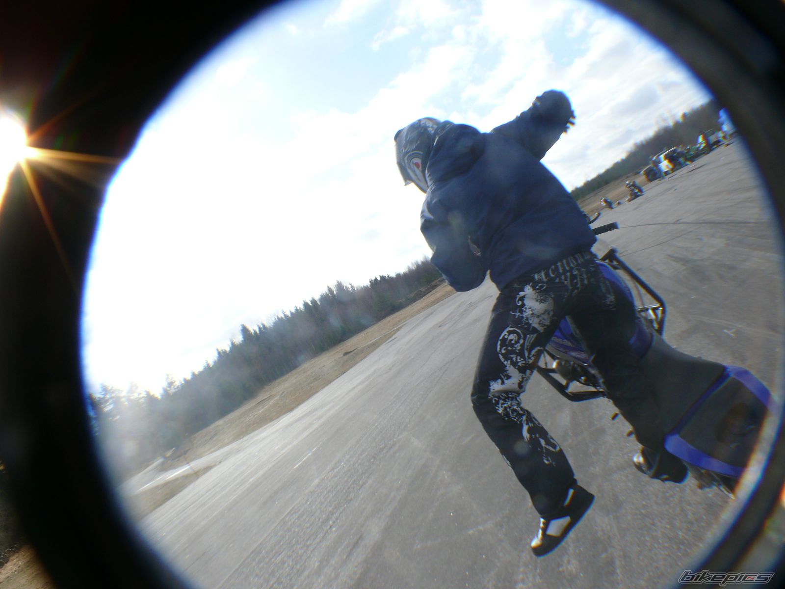 Photo 1211336