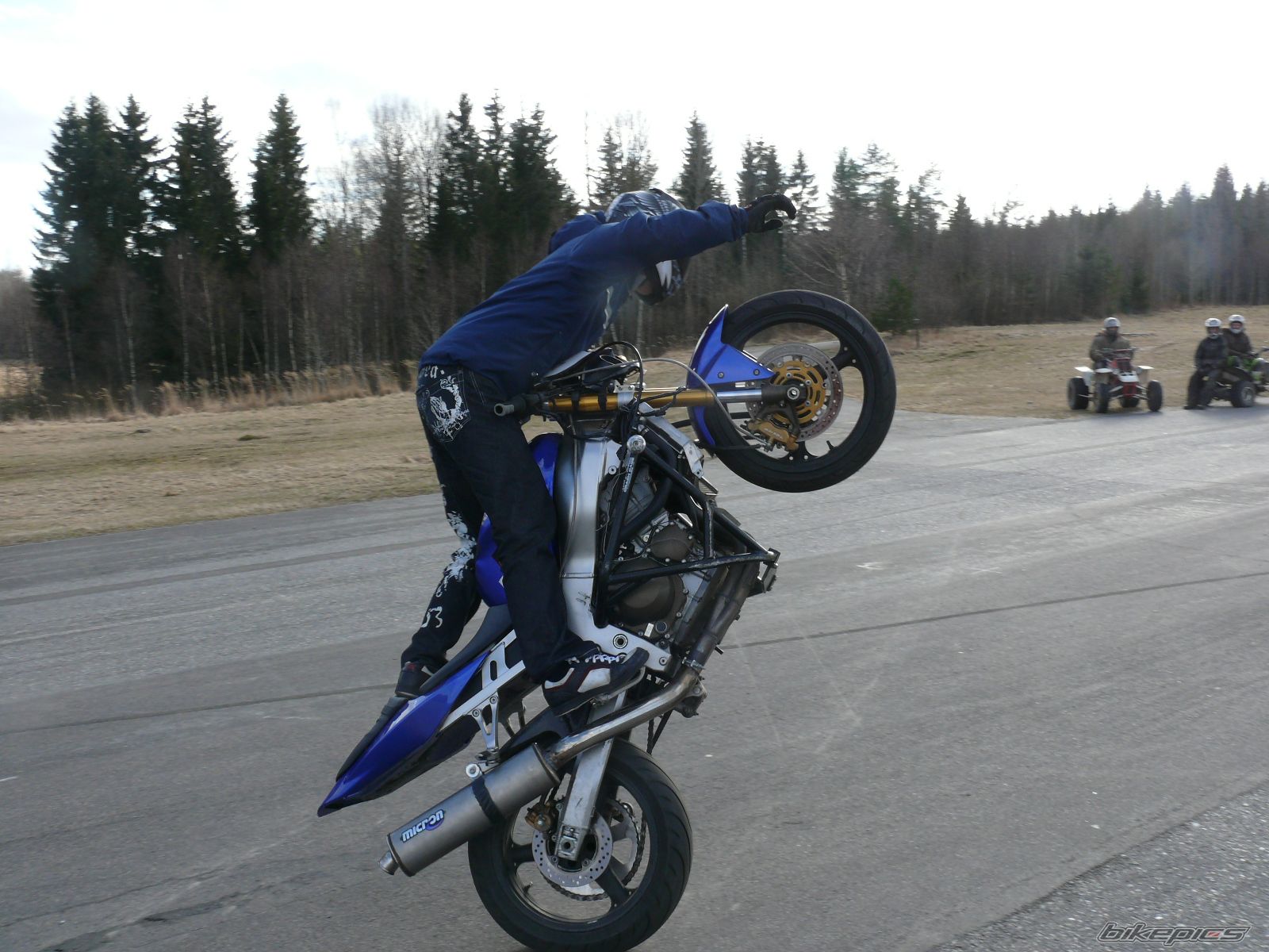 Photo 1211384