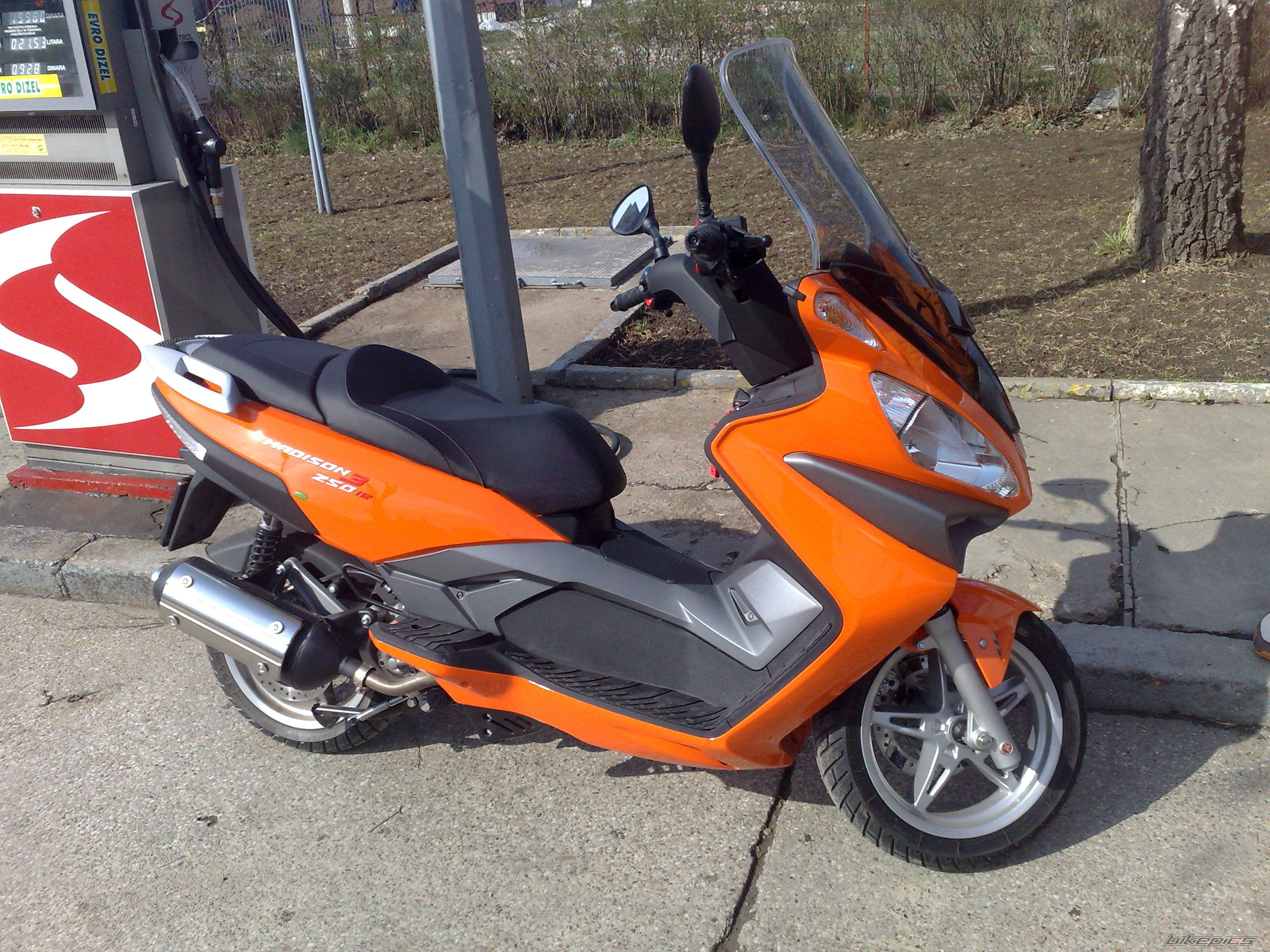 Photo 1211485