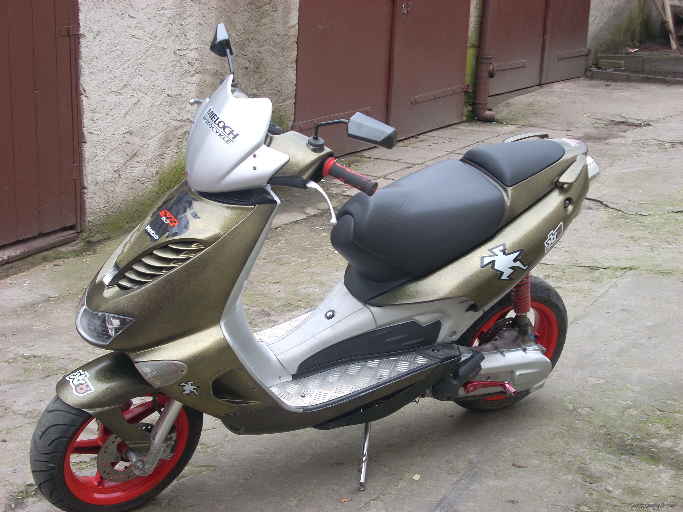 Photo 1211669