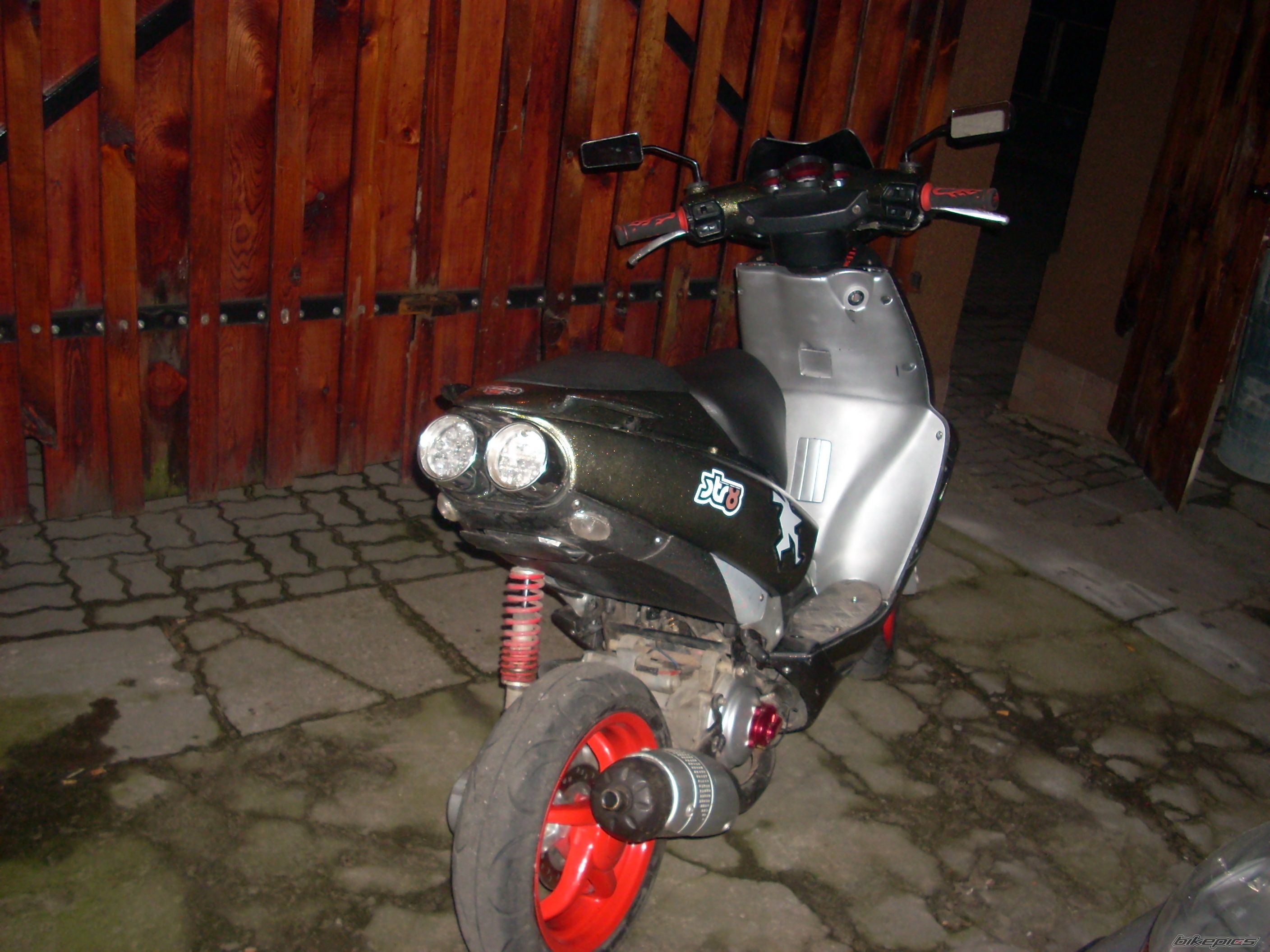 Photo 1211685
