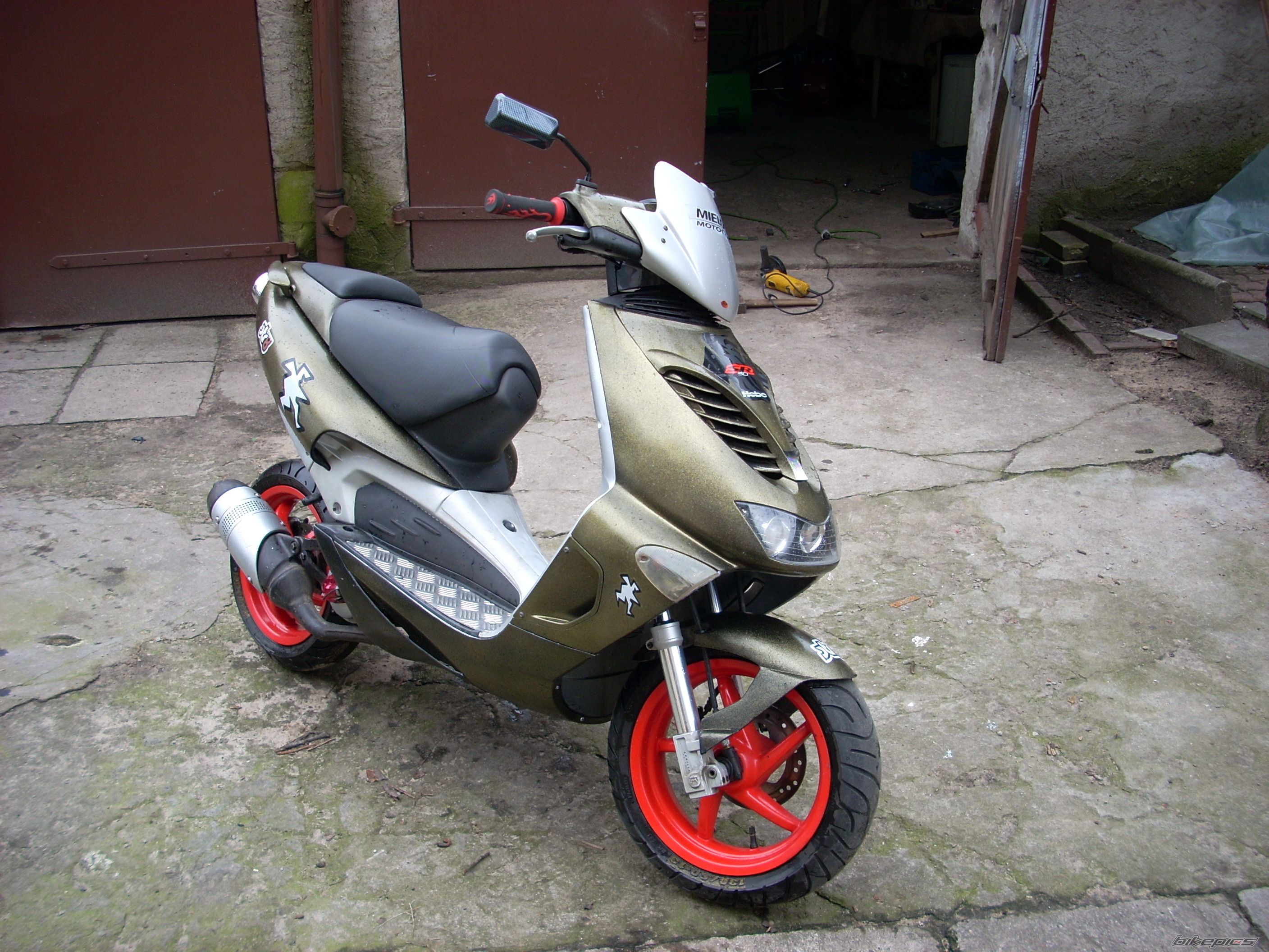 Photo 1211812
