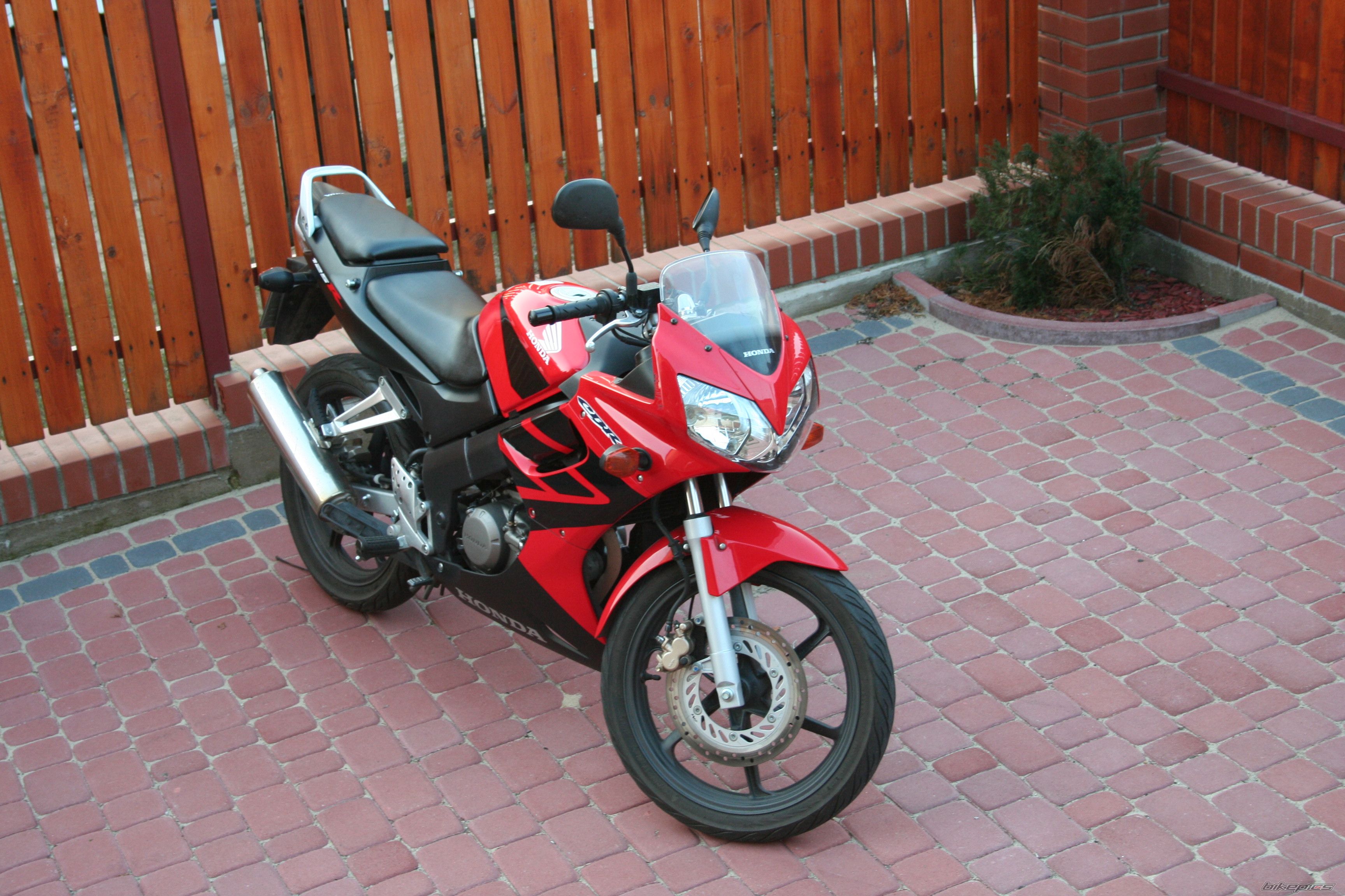 Photo 1211862