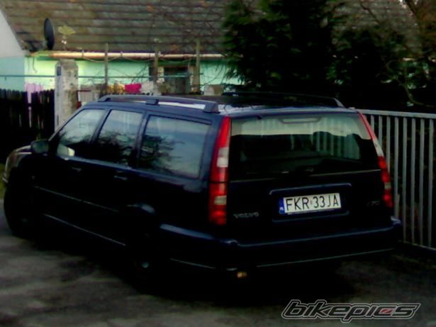 Photo 1213090
