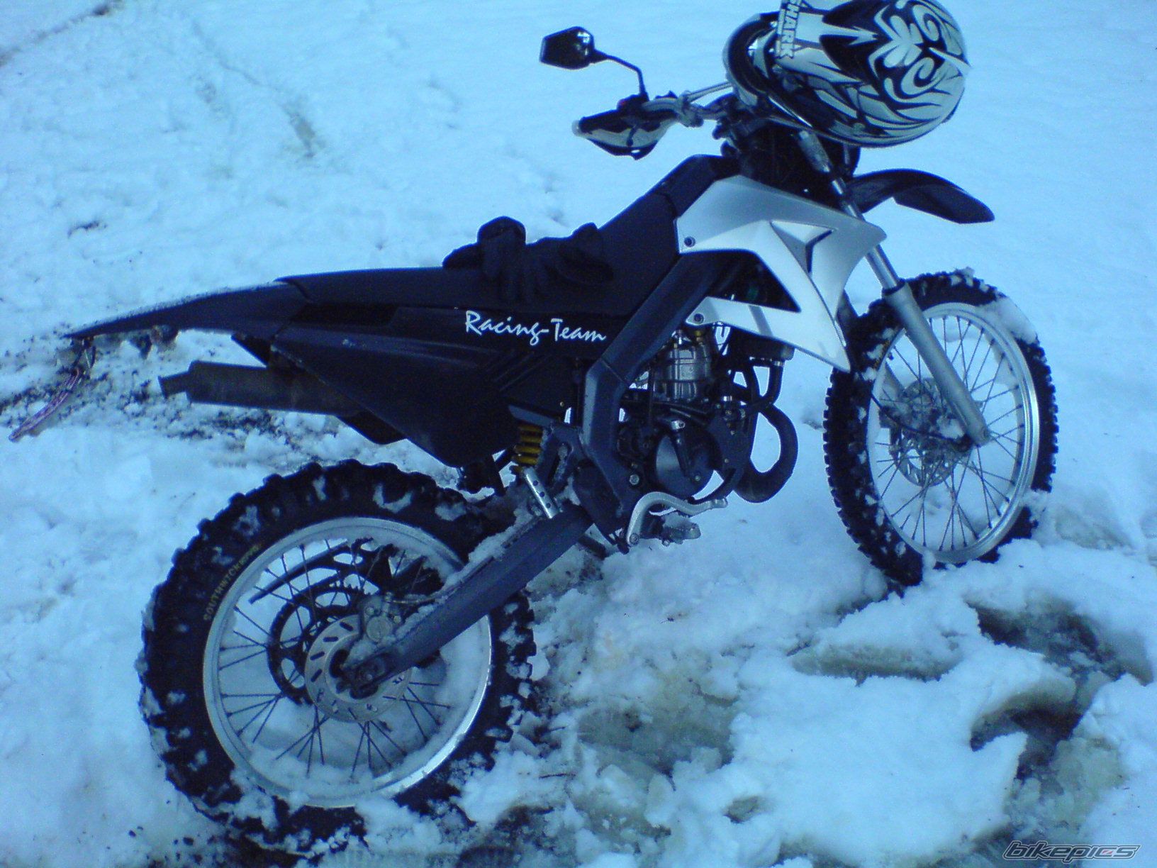 Photo 1213903