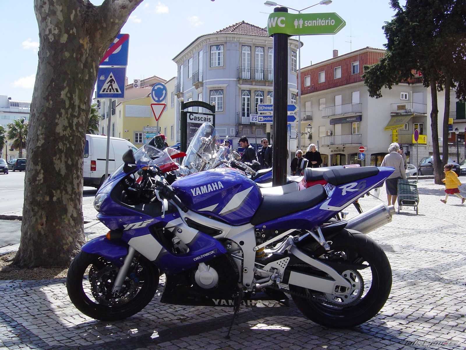 Photo 1214705