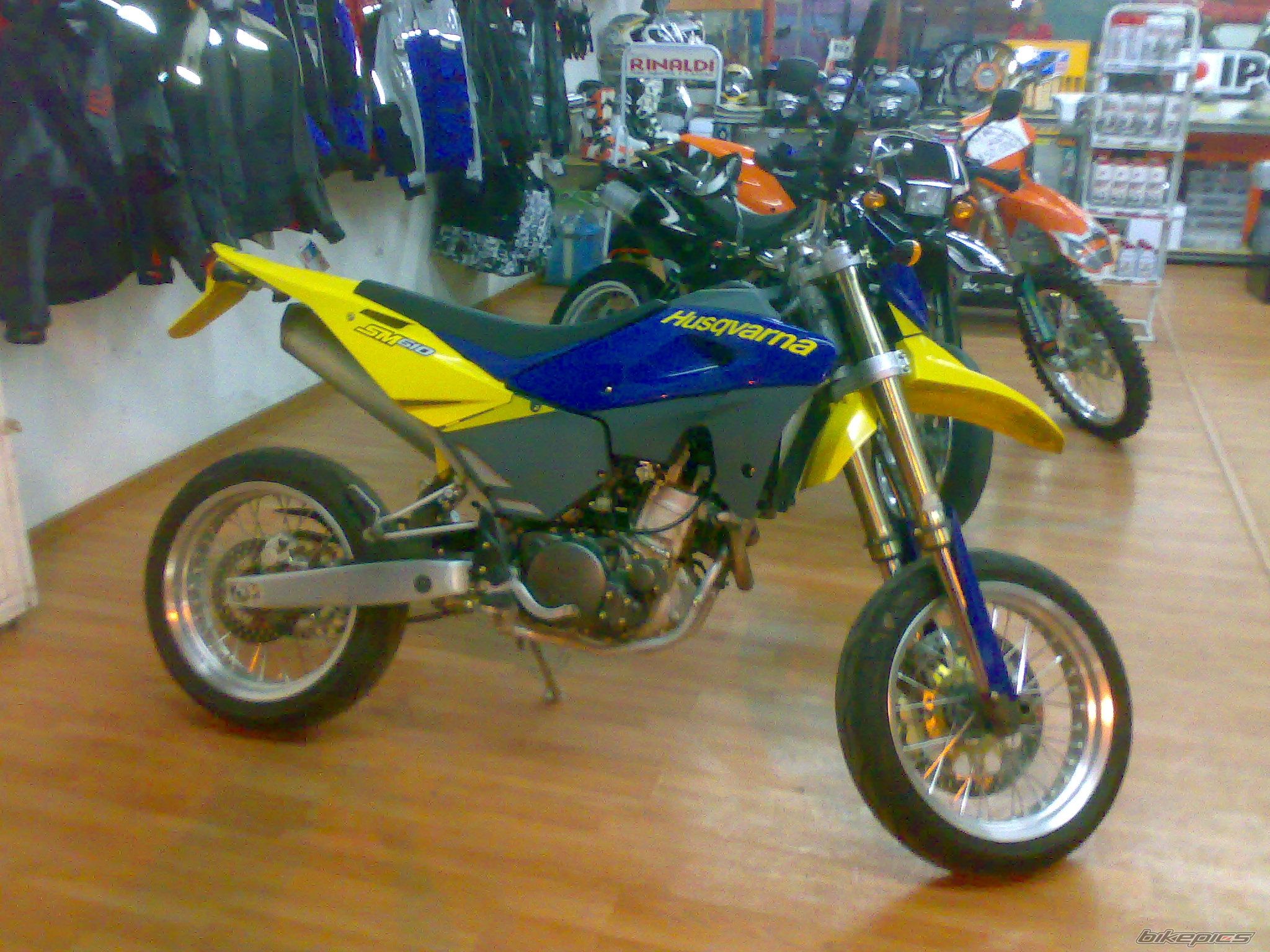 Photo 1215375